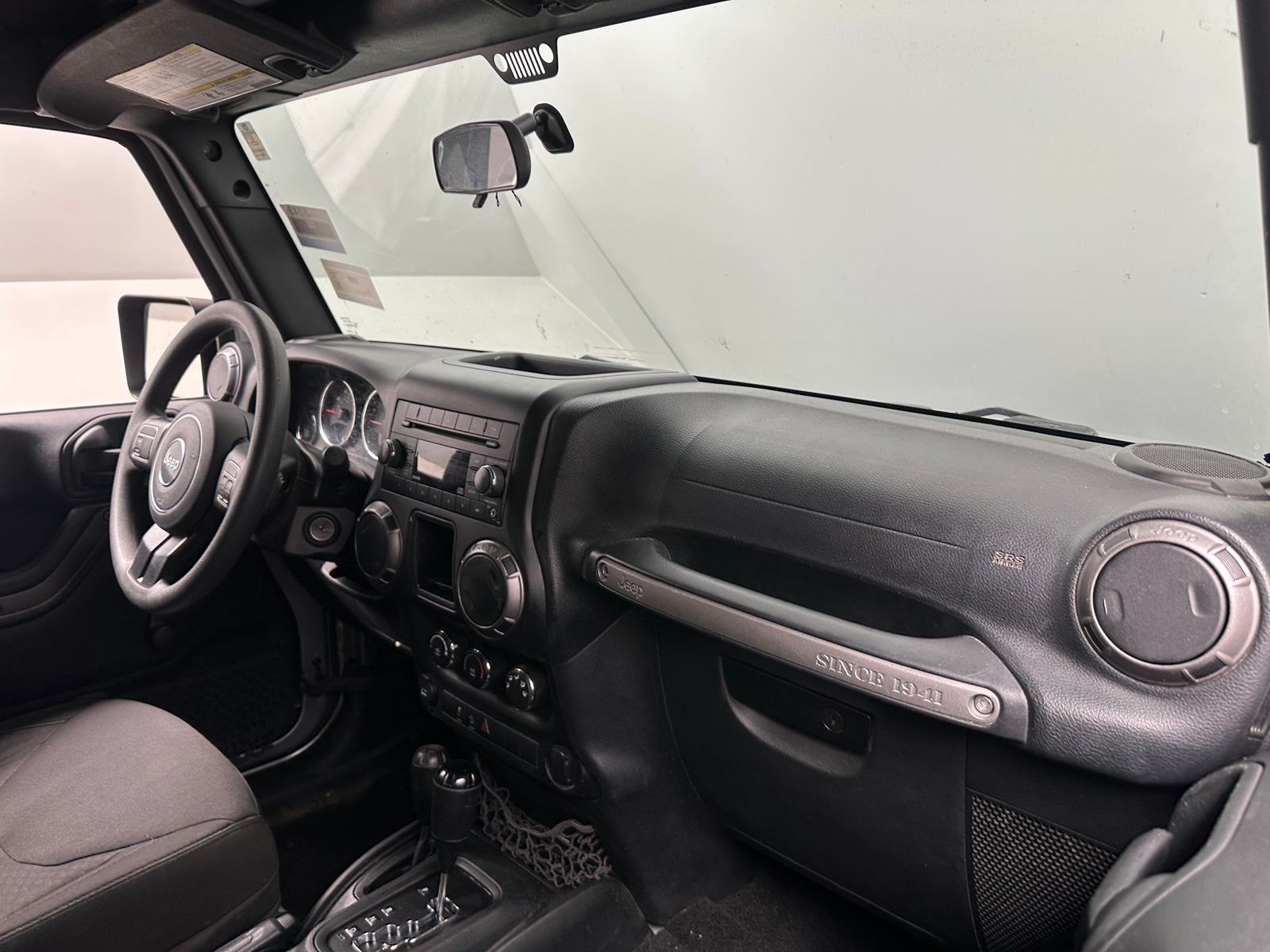 Thumbnail: 2017 Jeep Wrangler - 3