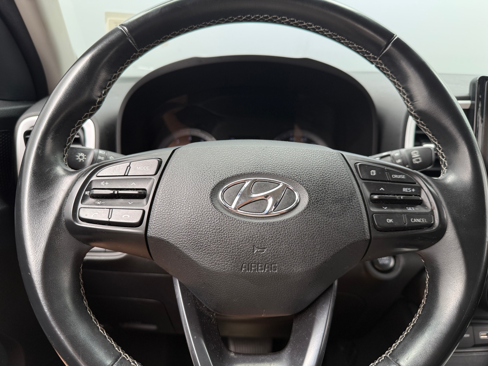 Thumbnail: 2022 Hyundai Venue - 5