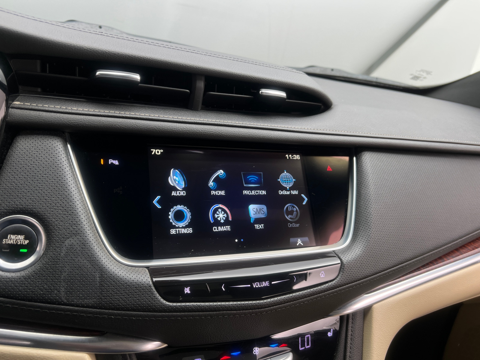 Thumbnail: 2018 Cadillac XT5 - 3