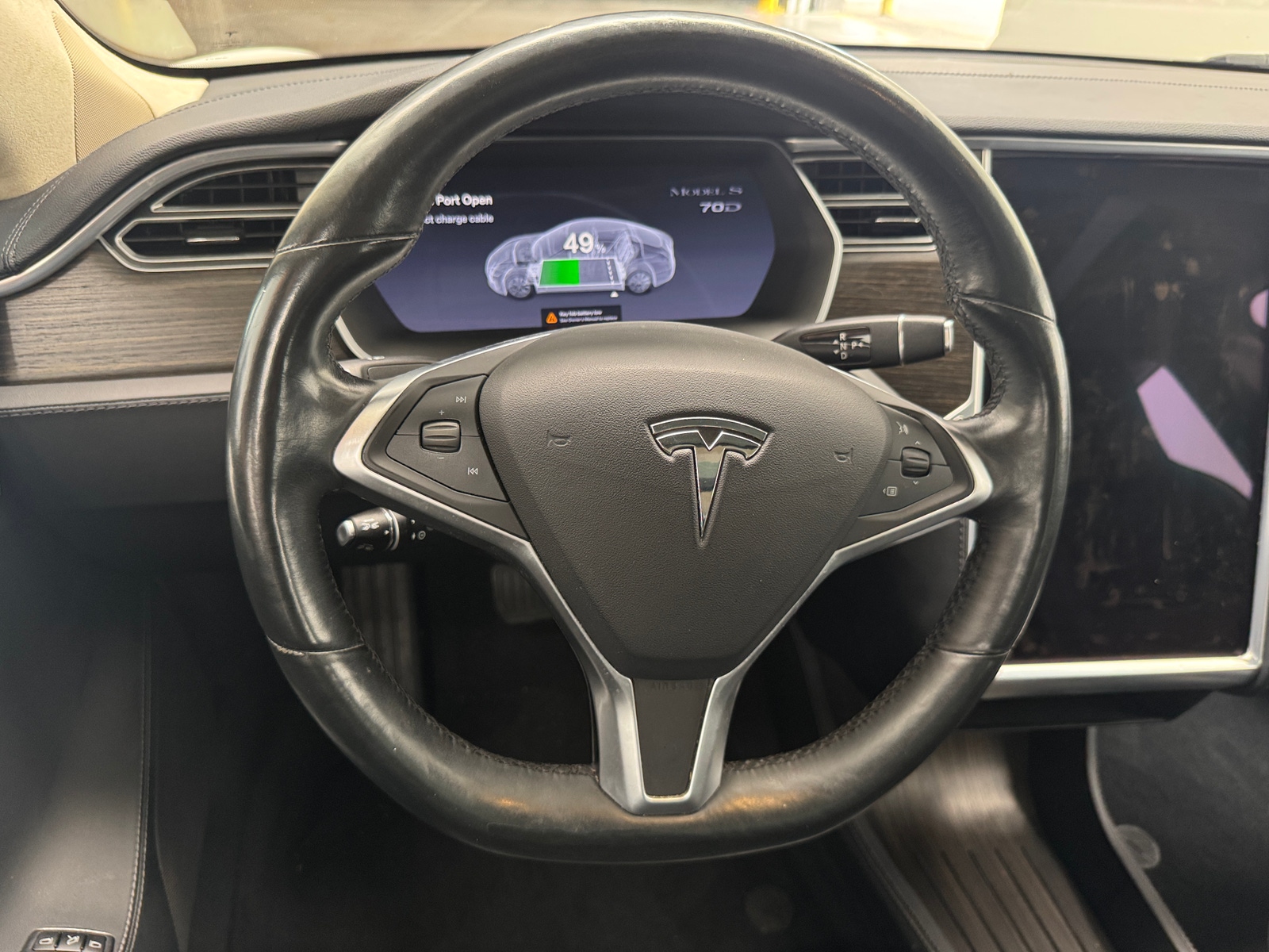 Thumbnail: 2015 Tesla Model S - 5