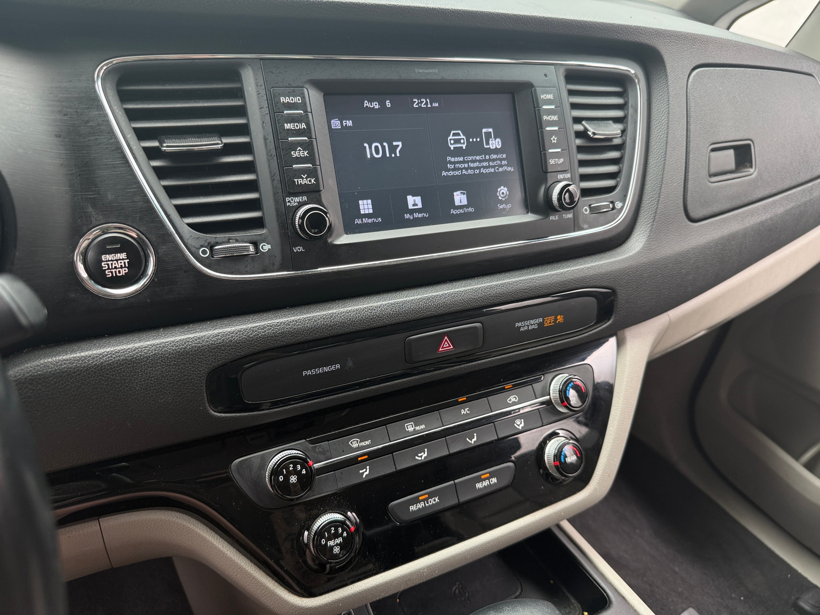 Thumbnail: 2020 Kia Sedona - 3