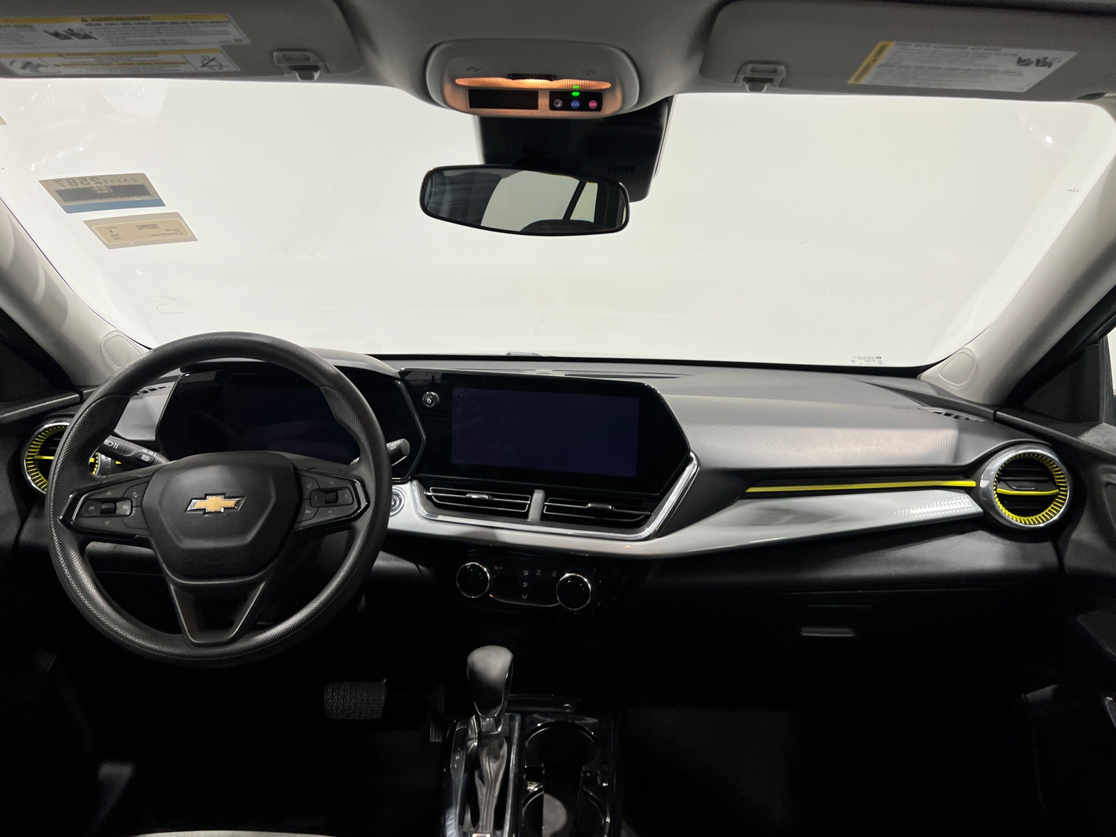 Thumbnail: 2025 Chevrolet Trax - 2