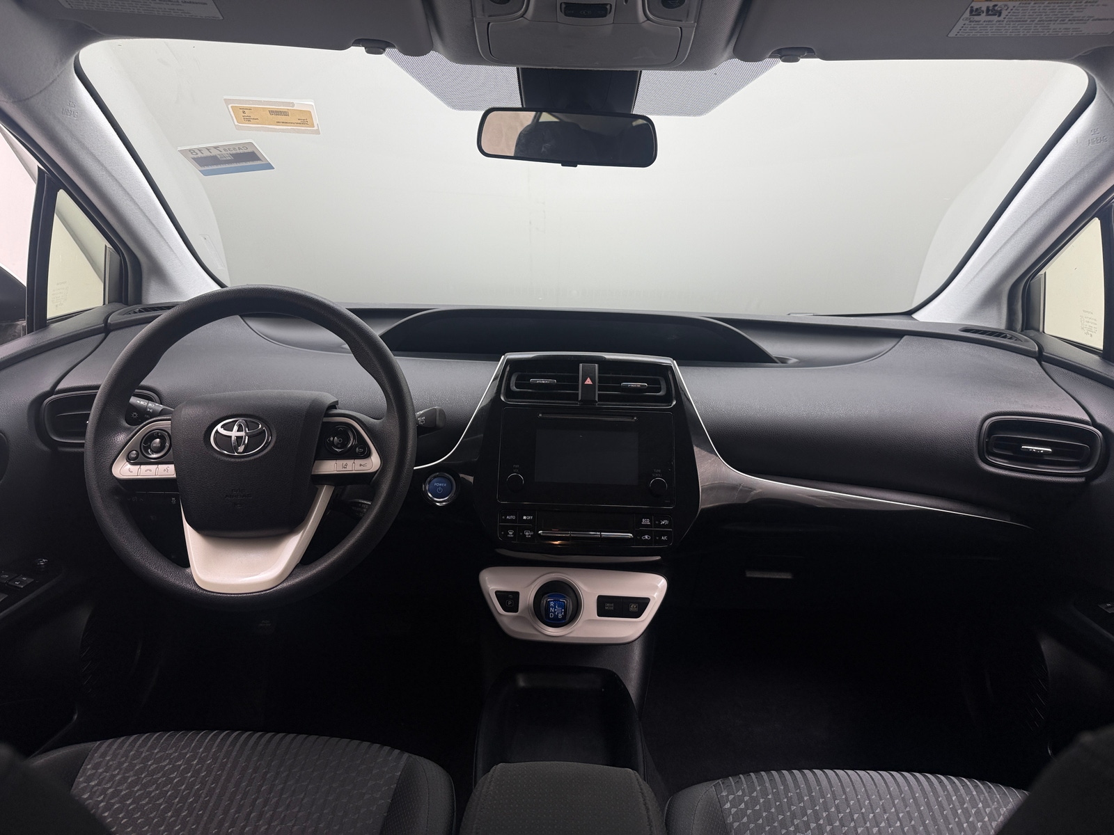 Thumbnail: 2017 Toyota Prius - 3