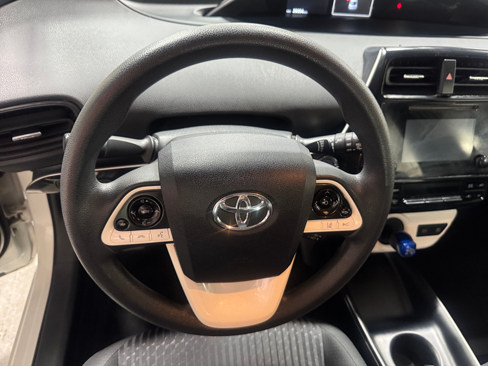 Thumbnail: 2017 Toyota Prius - 5