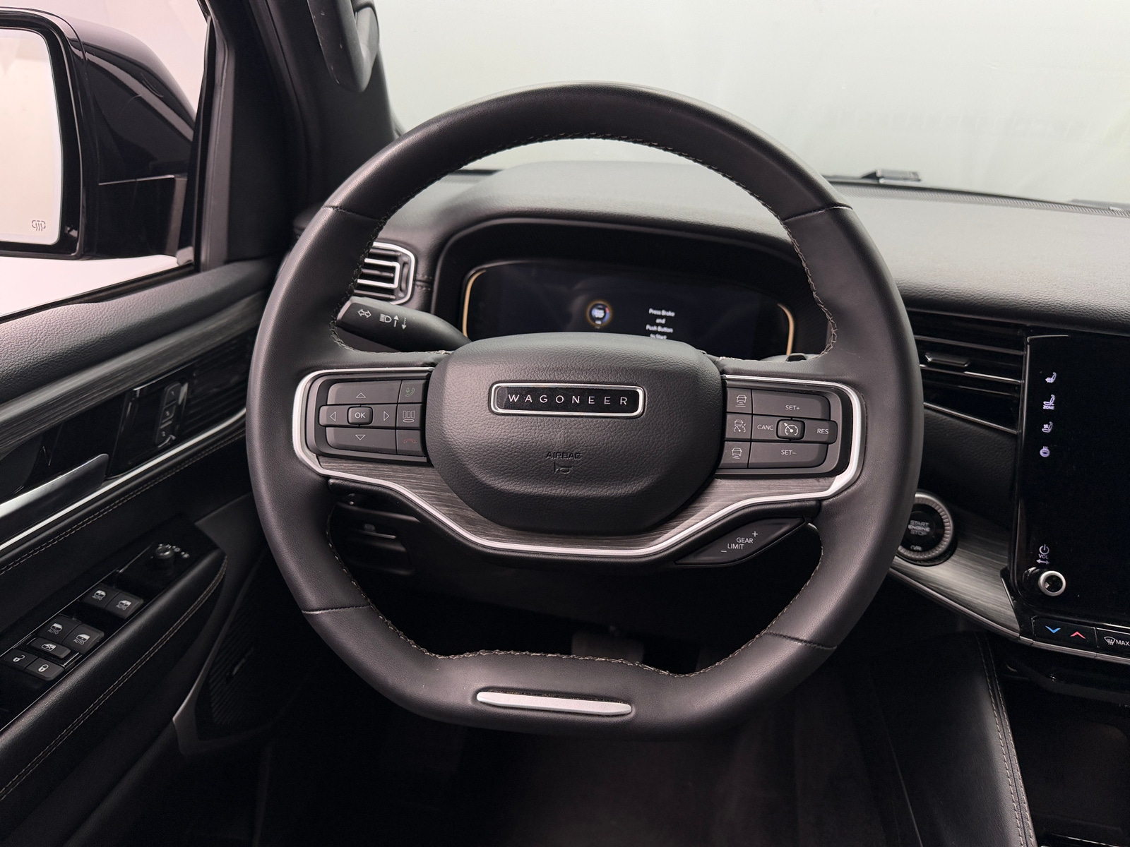 Thumbnail: 2024 Jeep Wagoneer - 4
