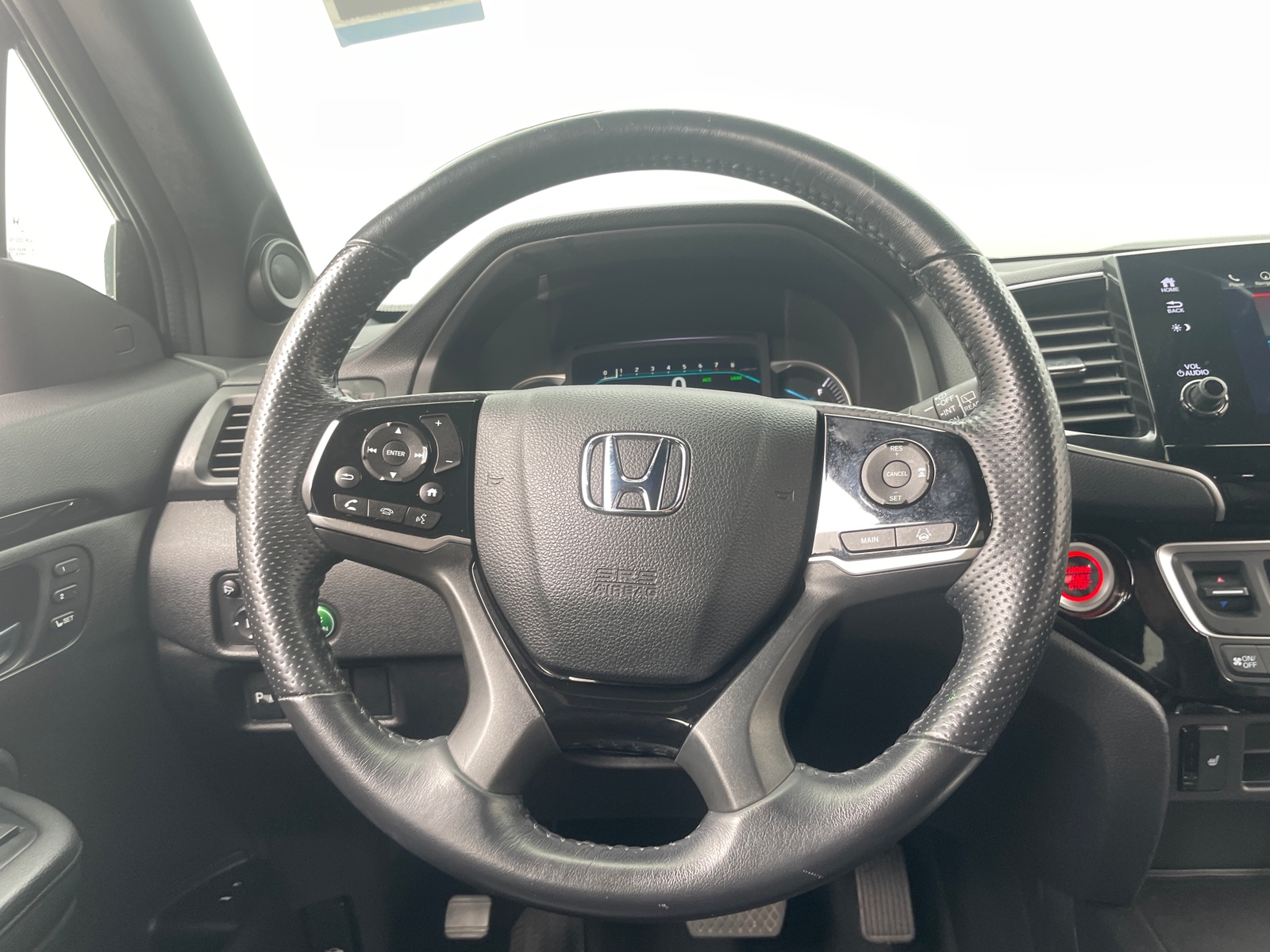 Thumbnail: 2019 Honda Passport - 4