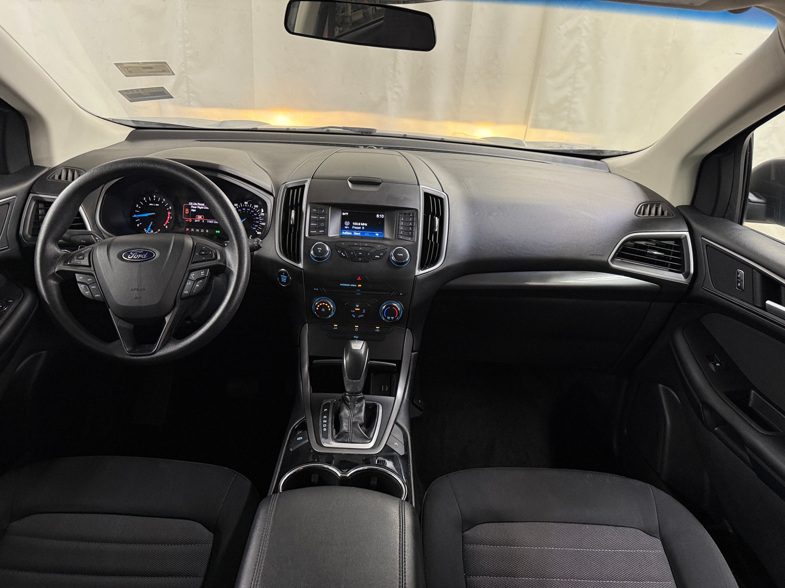 Thumbnail: 2017 Ford Edge - 3