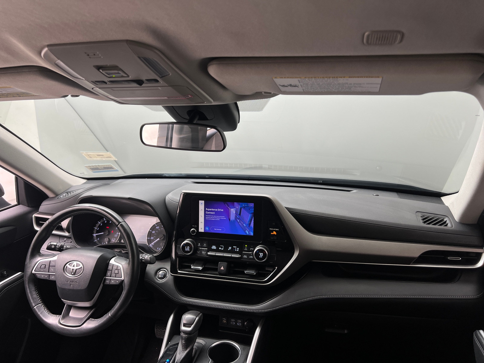Thumbnail: 2023 Toyota Highlander - 3