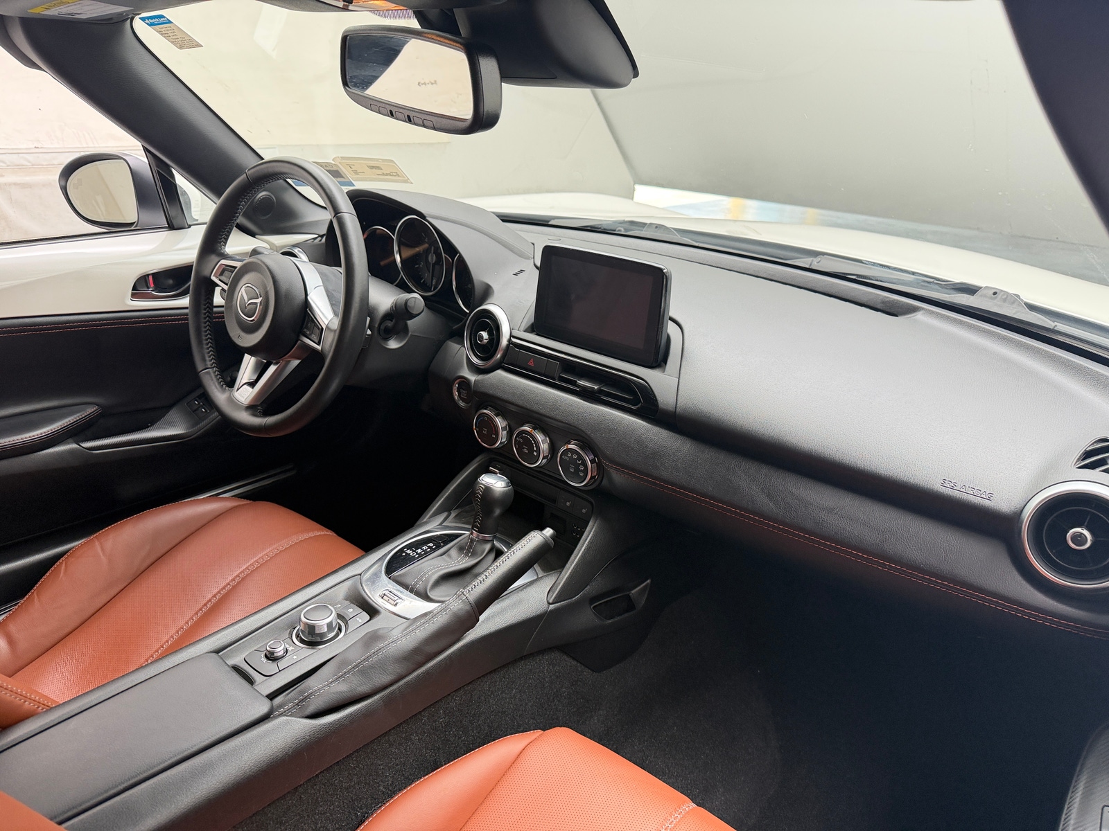 Thumbnail: 2022 Mazda MX-5 Miata - 2