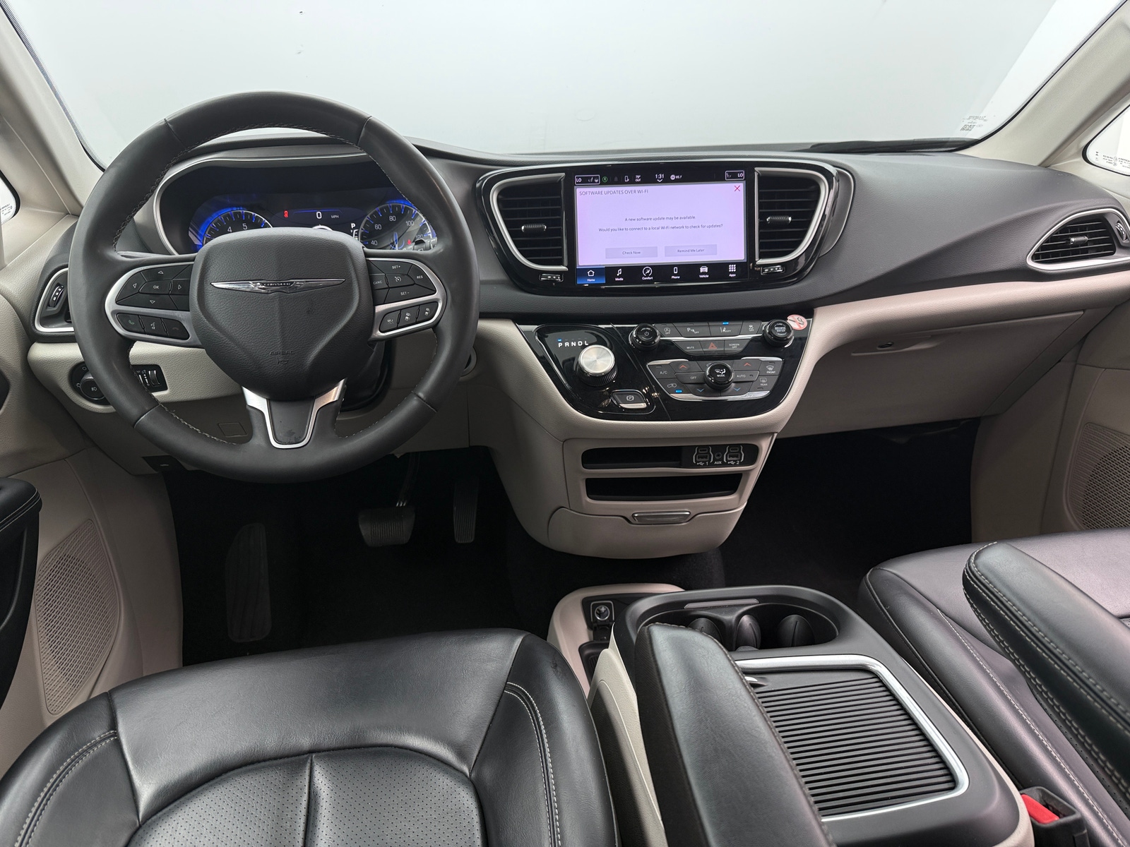 Thumbnail: 2023 Chrysler Pacifica - 2