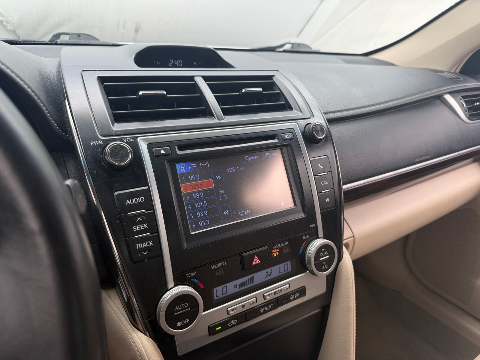 Thumbnail: 2013 Toyota Camry - 4