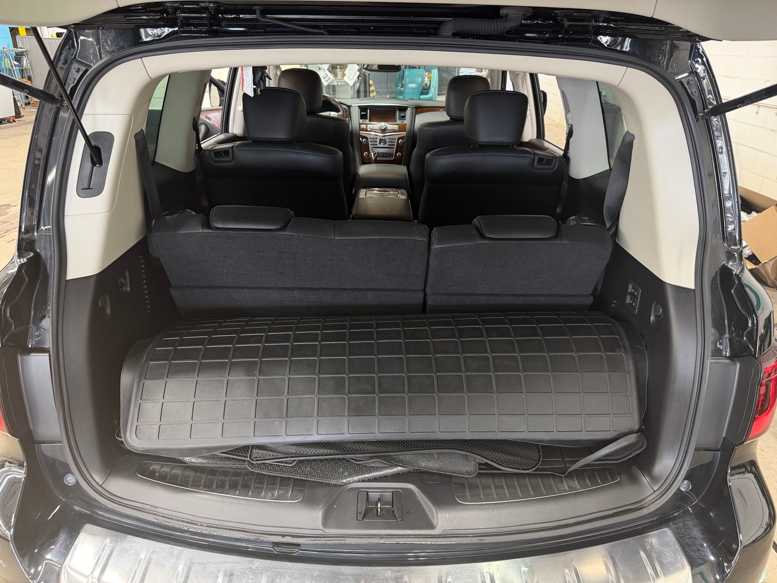 Thumbnail: 2018 INFINITI QX80 - 6