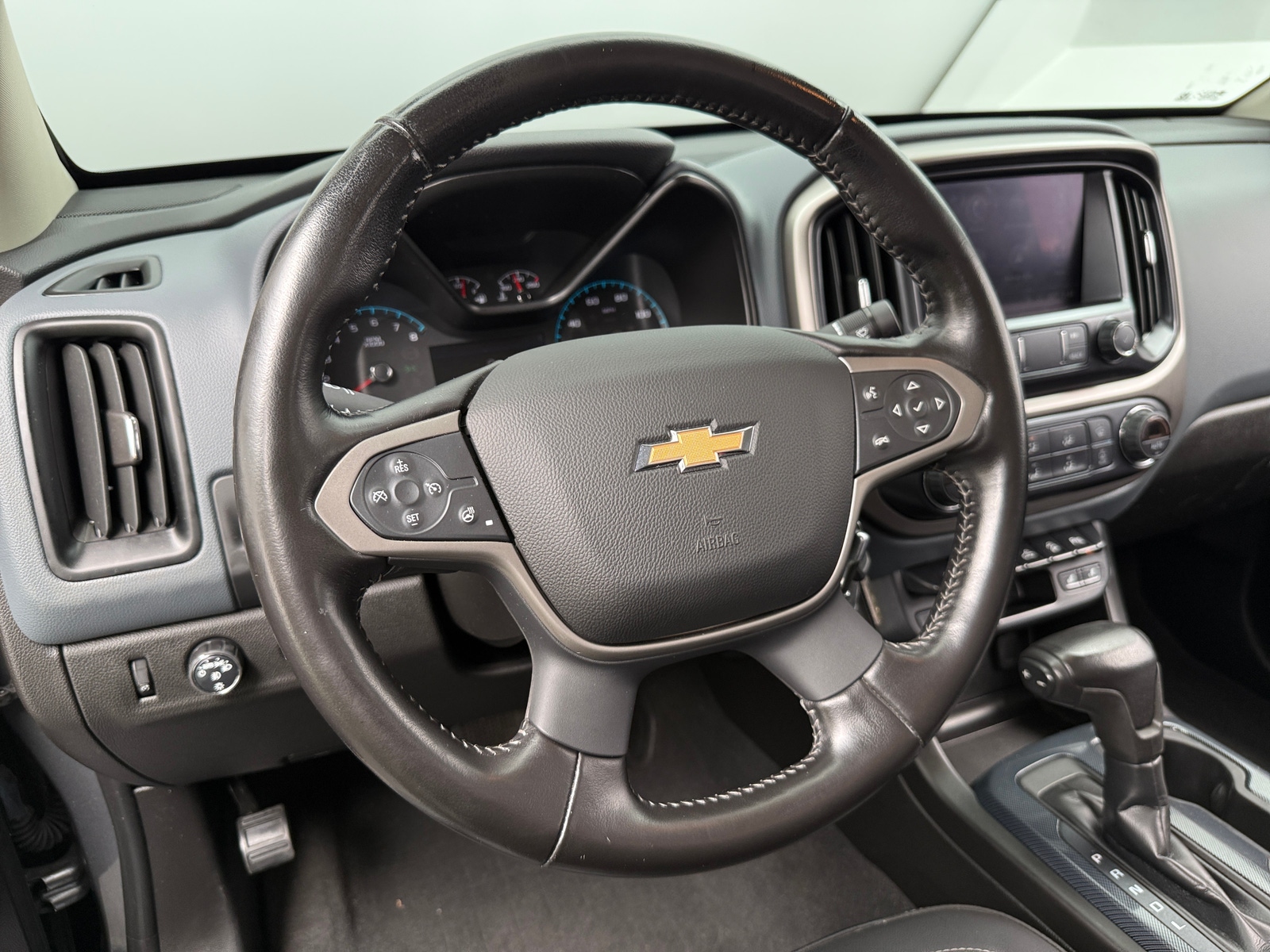 Thumbnail: 2021 Chevrolet Colorado - 4