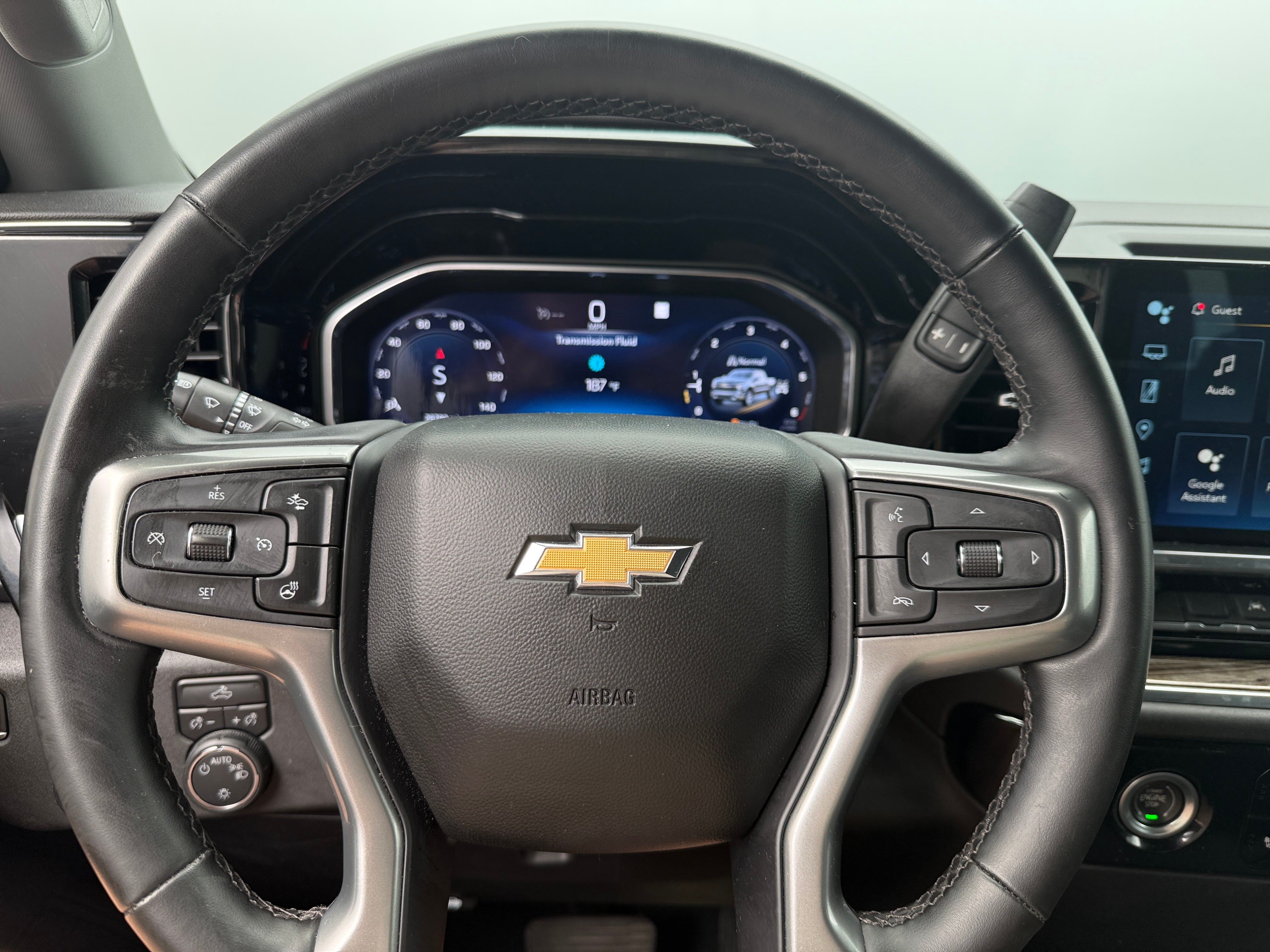 2023 Chevrolet Silverado 1500 LT - Photo 8