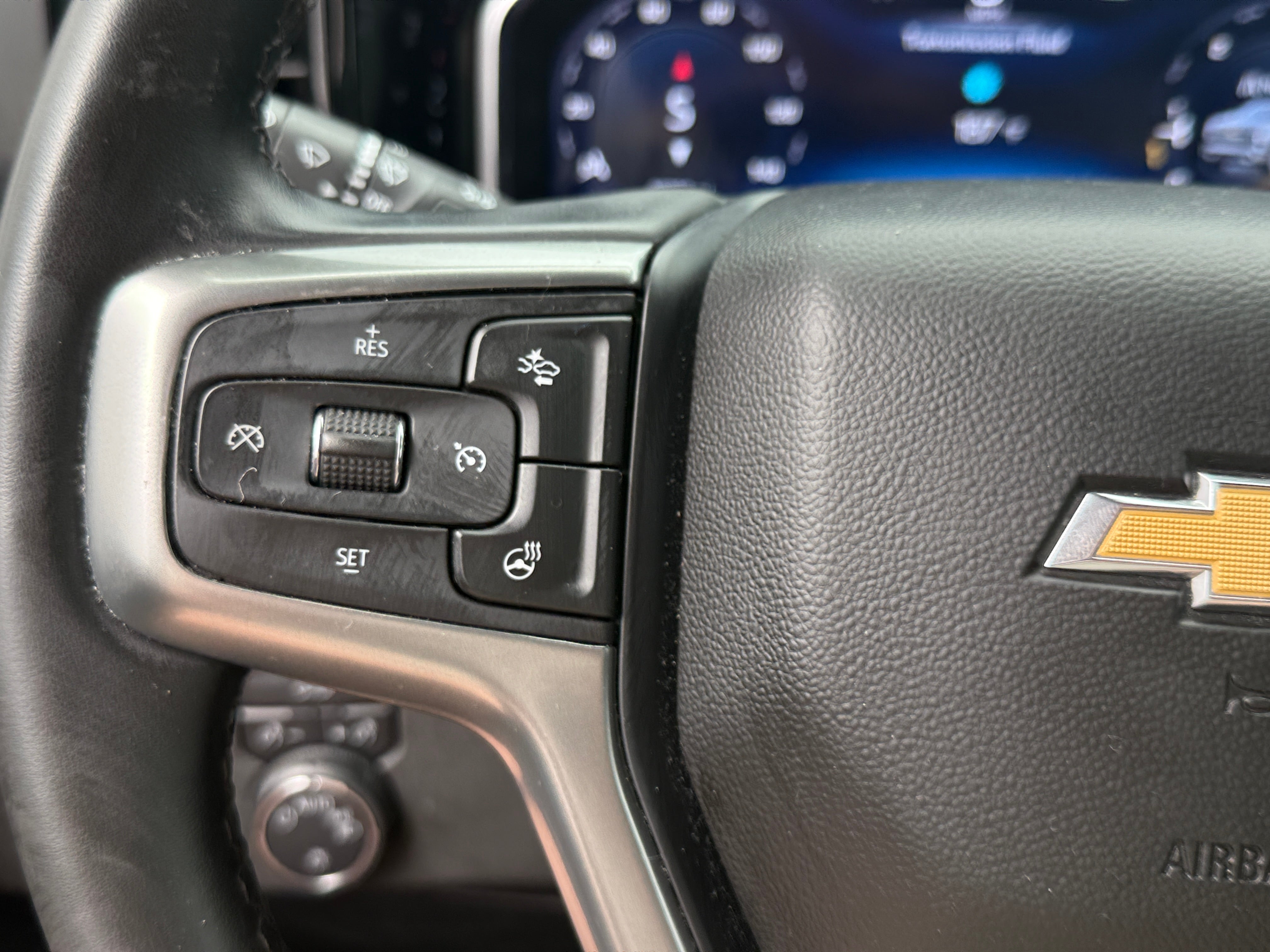 2023 Chevrolet Silverado 1500 LT - Photo 11