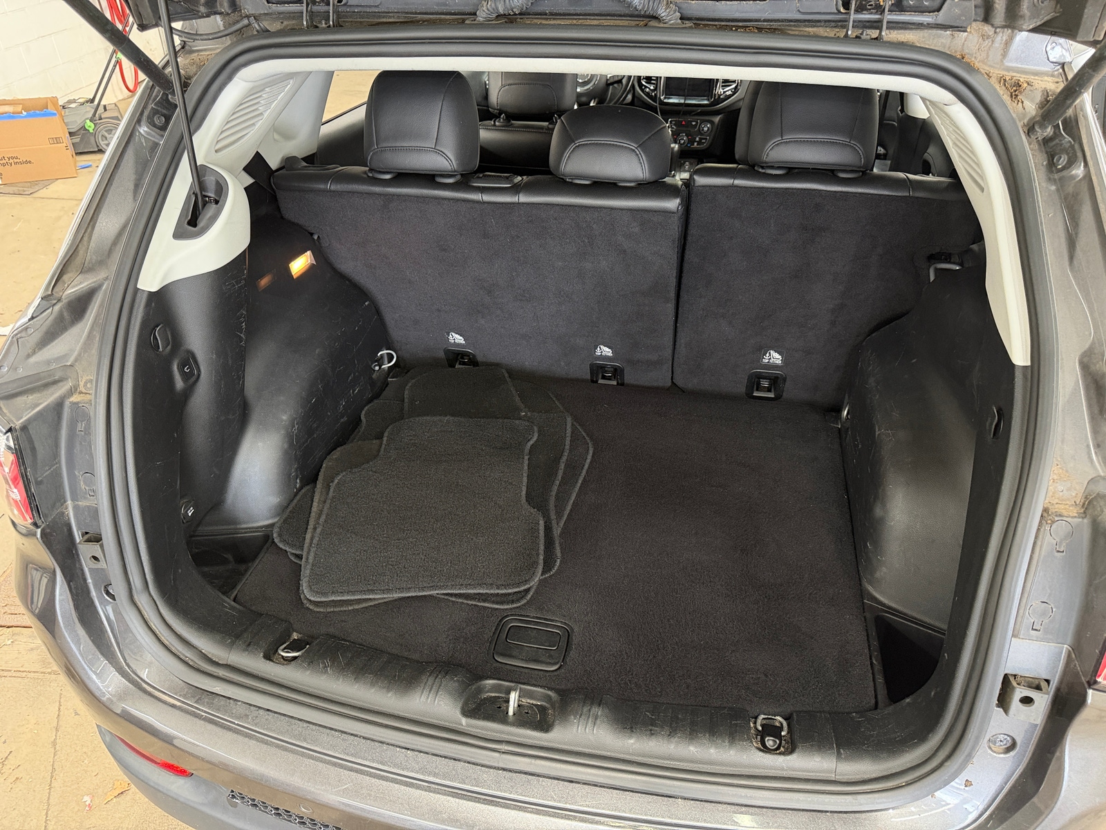 Thumbnail: 2019 Jeep Compass - 6
