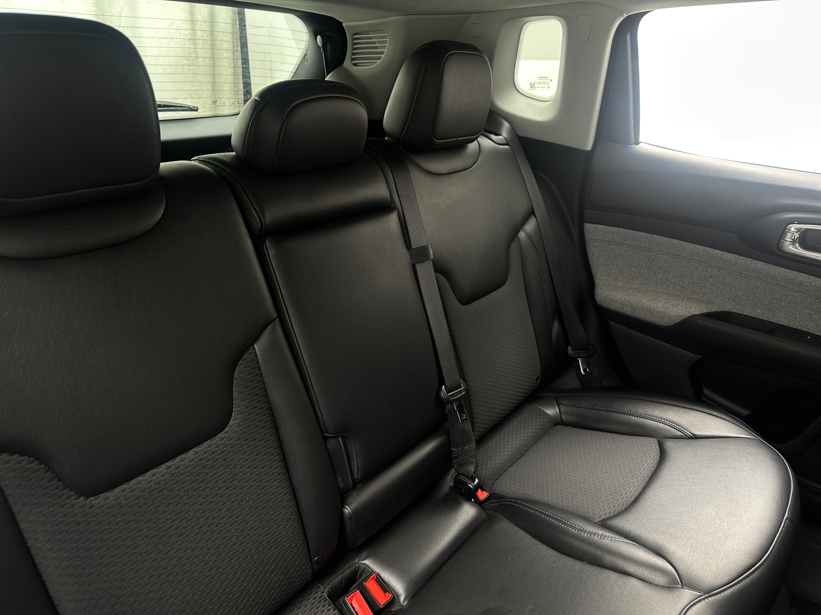 Thumbnail: 2022 Jeep Compass - 6