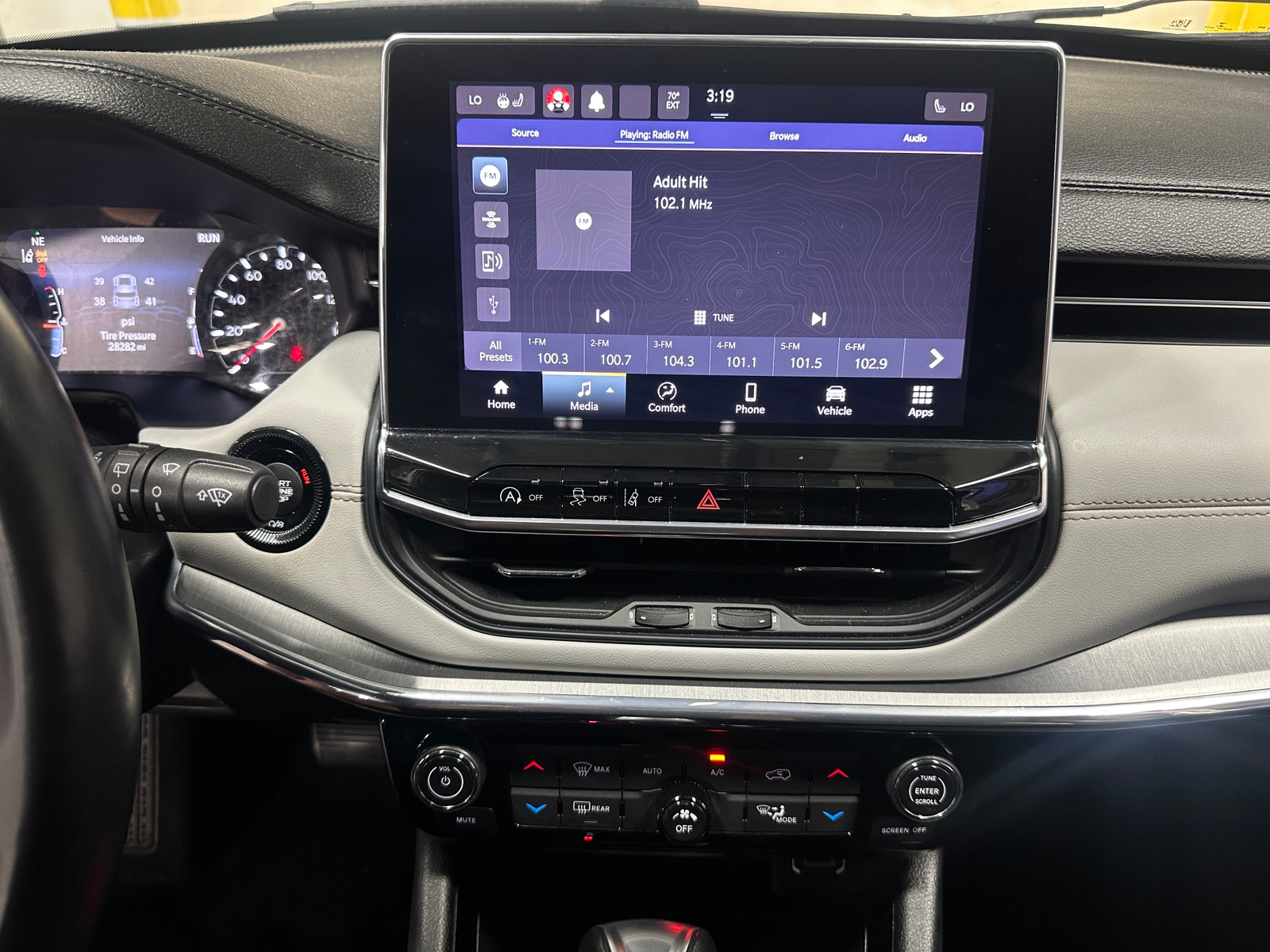 Thumbnail: 2022 Jeep Compass - 3