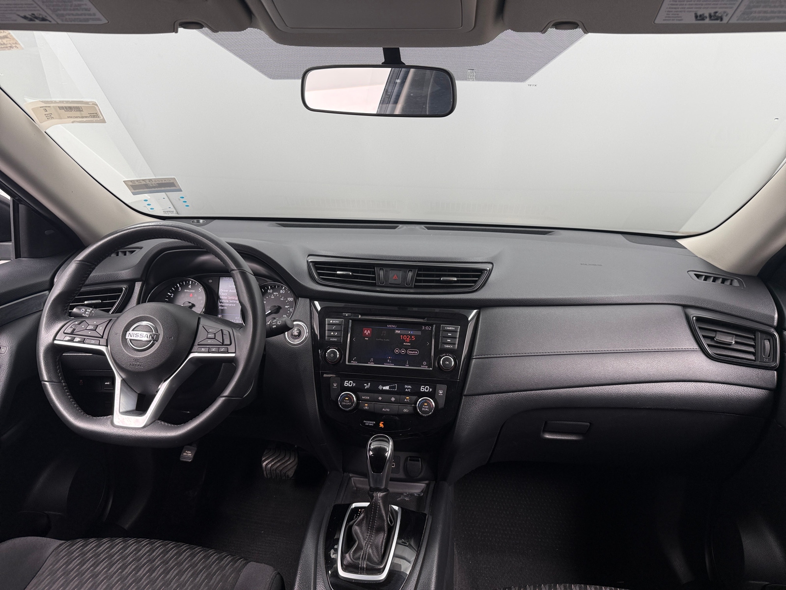 Thumbnail: 2018 Nissan Rogue - 3