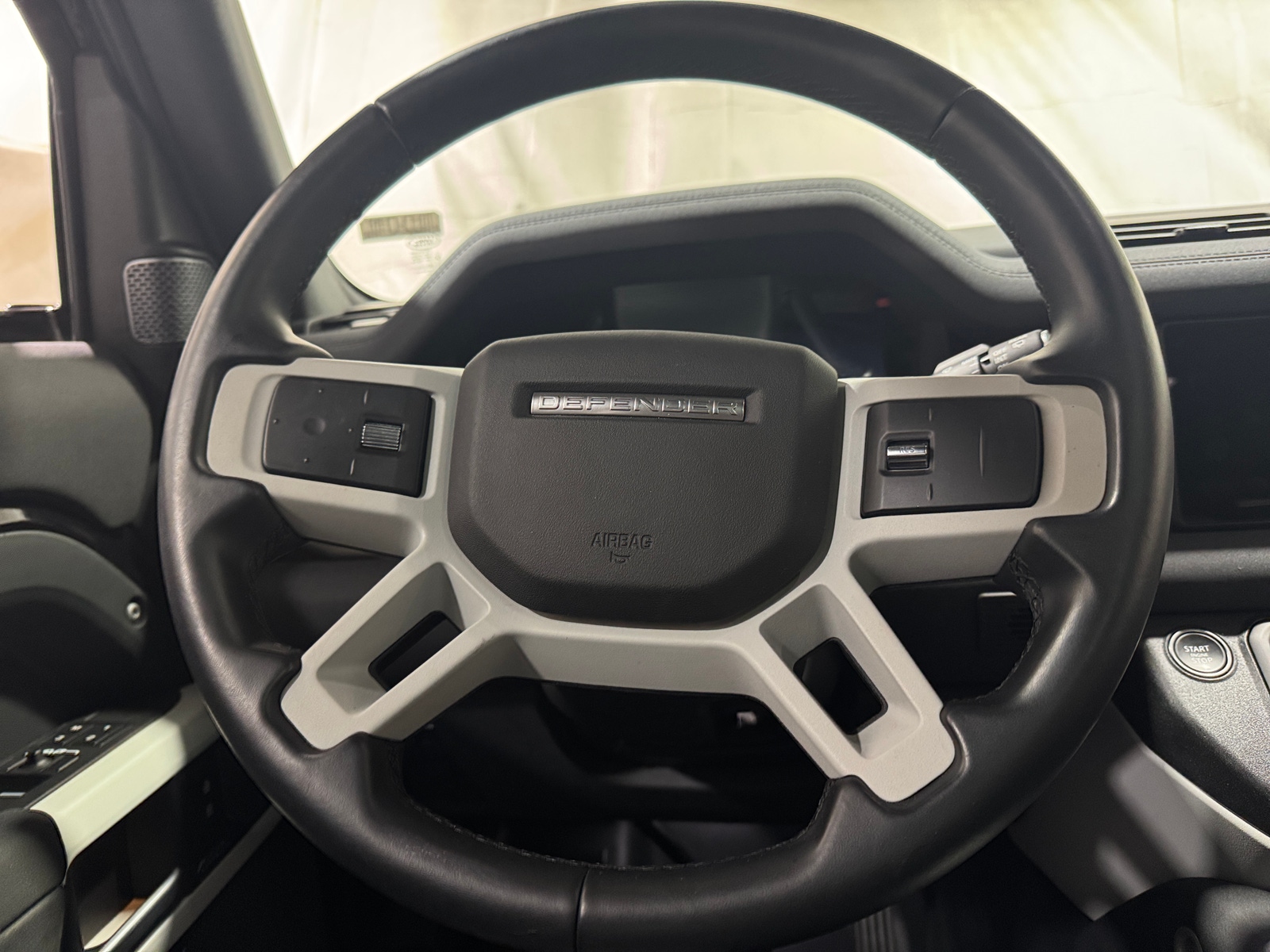 Thumbnail: 2023 Land Rover Defender - 5