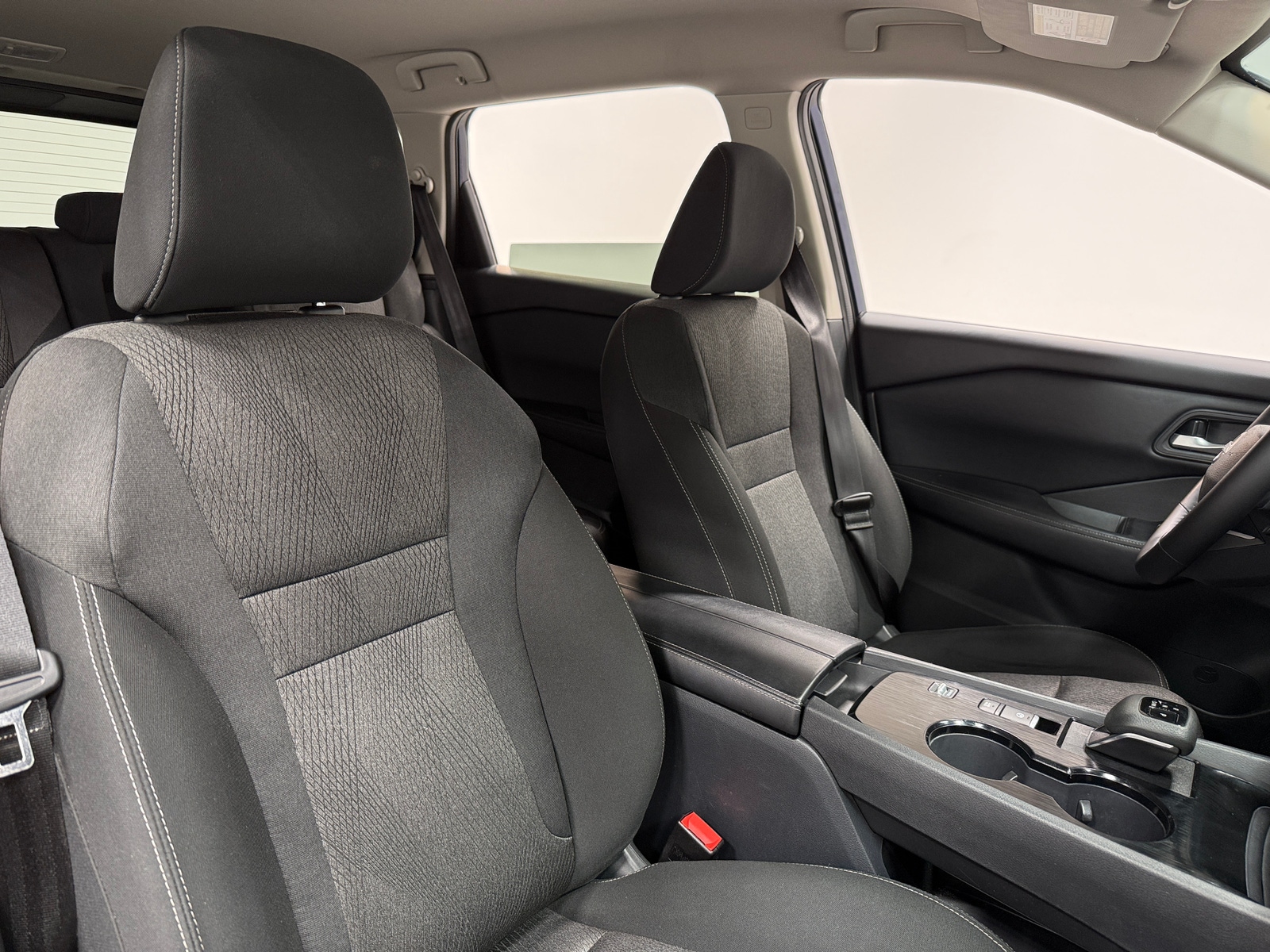 Thumbnail: 2025 Nissan Rogue - 2