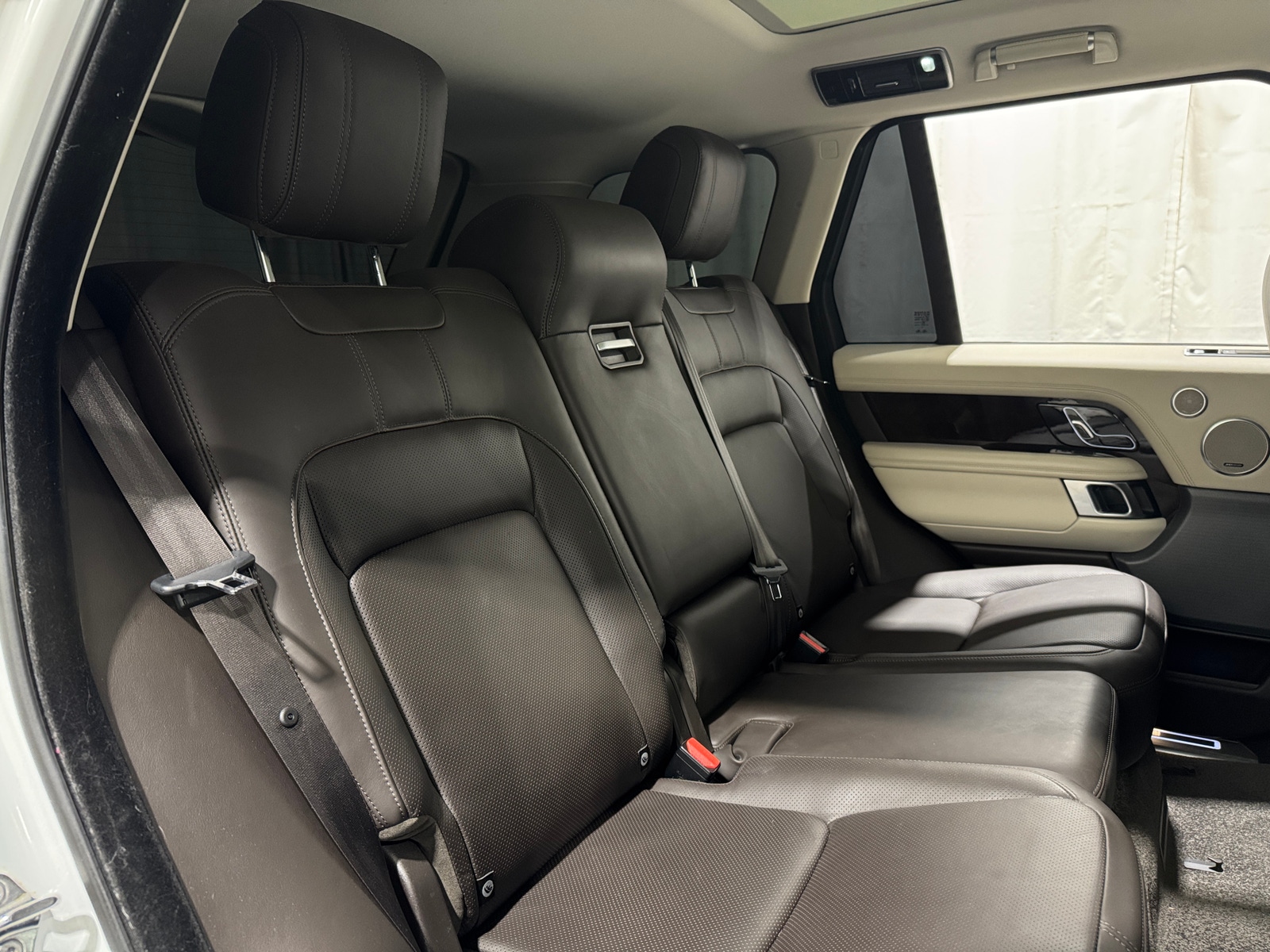 Thumbnail: 2021 Land Rover Range Rover - 5