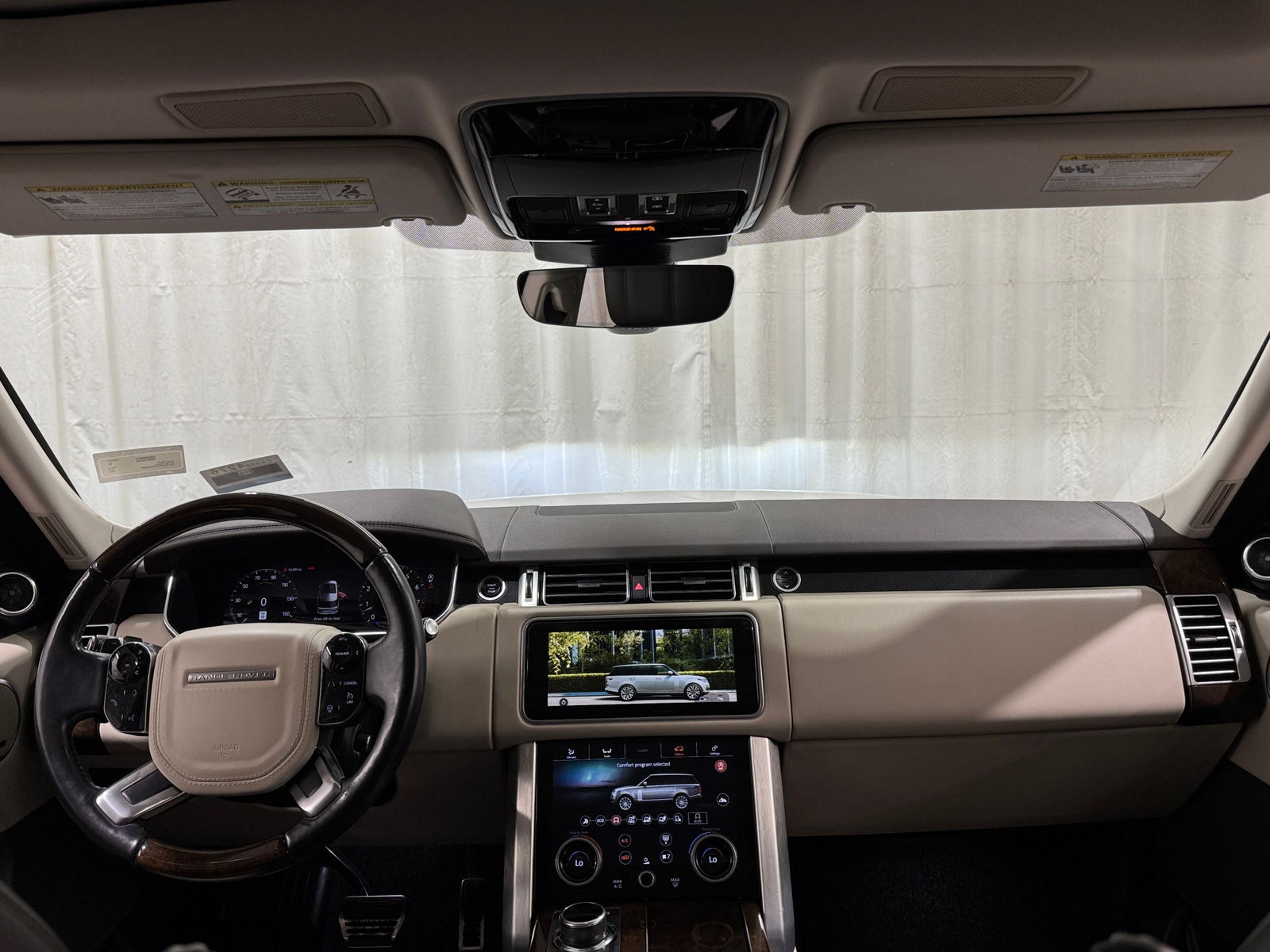 Thumbnail: 2021 Land Rover Range Rover - 2