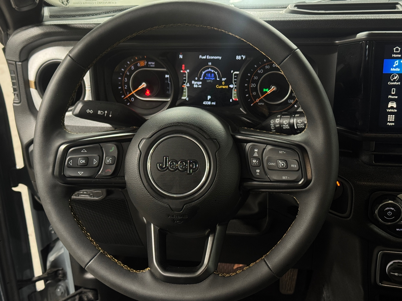 Thumbnail: 2024 Jeep Wrangler - 5