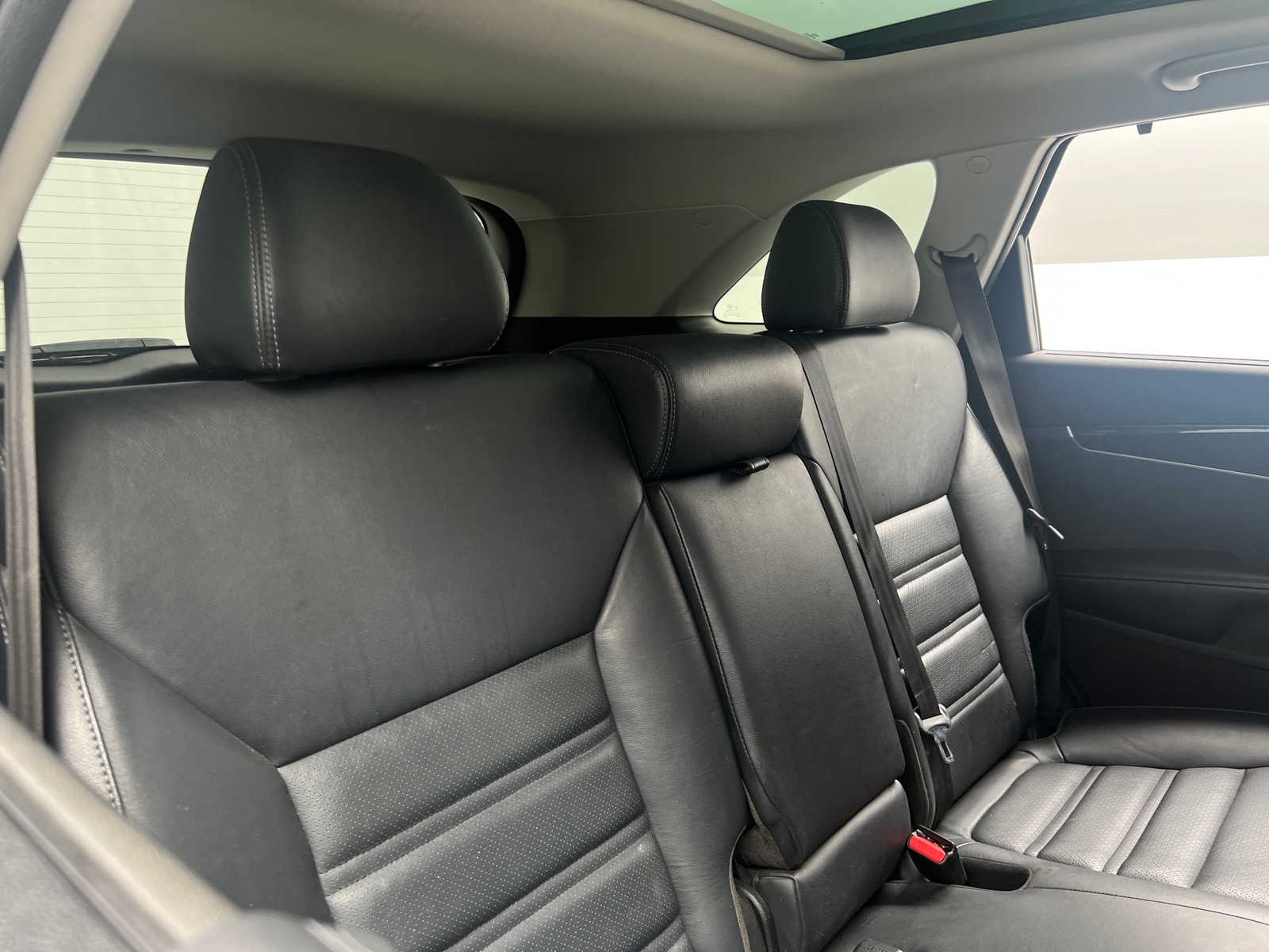 Thumbnail: 2018 Kia Sorento - 5