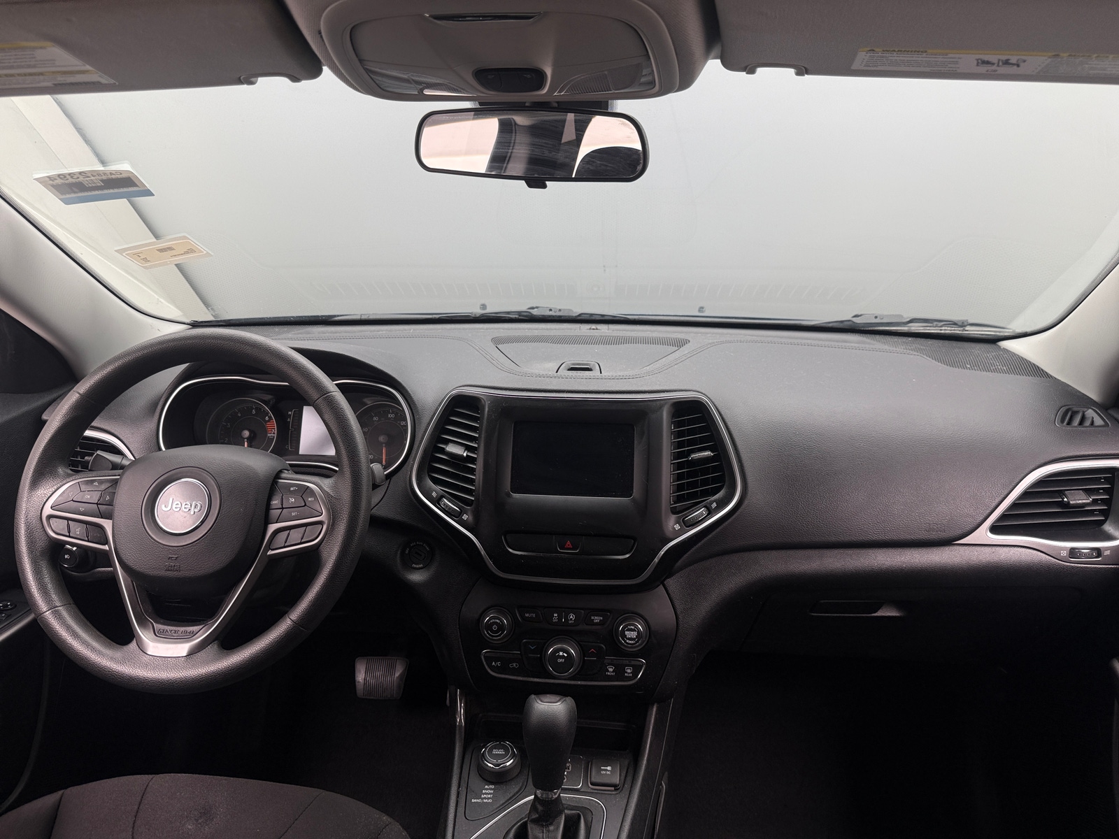 Thumbnail: 2019 Jeep Cherokee - 3