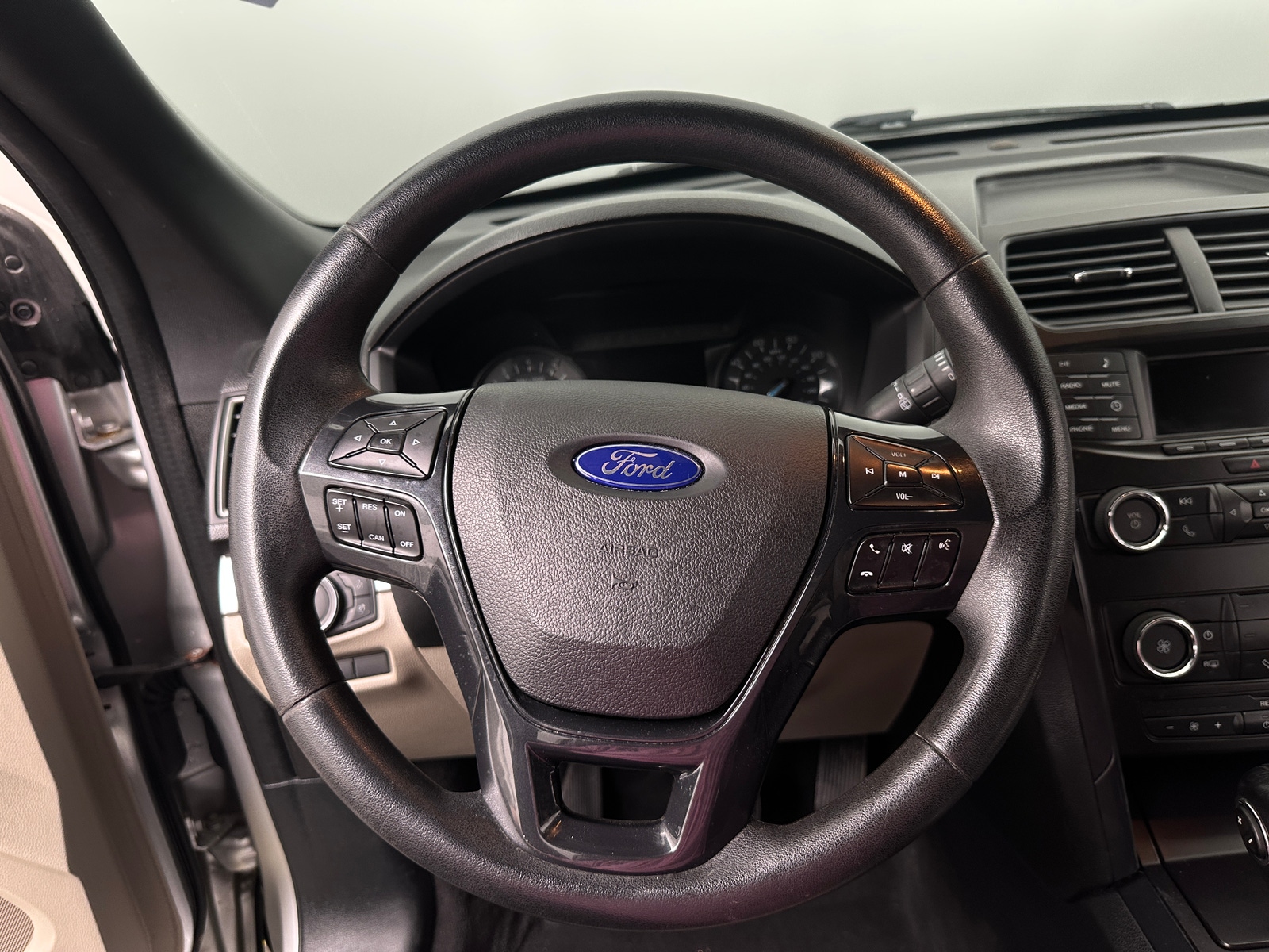 Thumbnail: 2018 Ford Explorer - 5