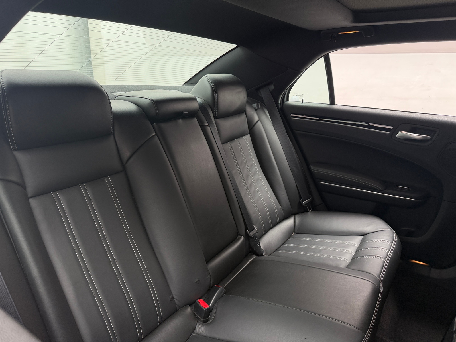 Thumbnail: 2017 Chrysler 300 - 5