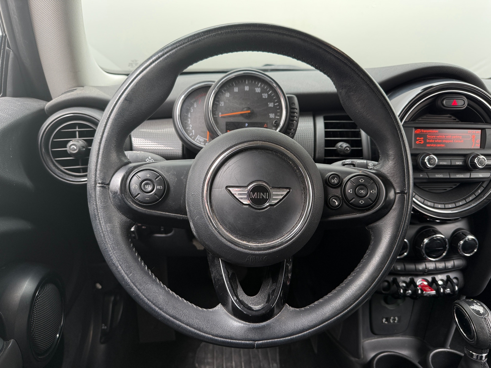 Thumbnail: 2015 MINI Cooper Hardtop - 4