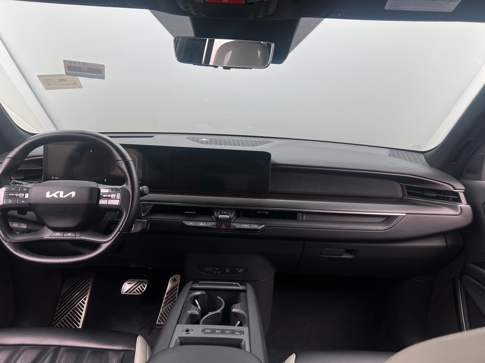Thumbnail: 2024 Kia EV9 - 3