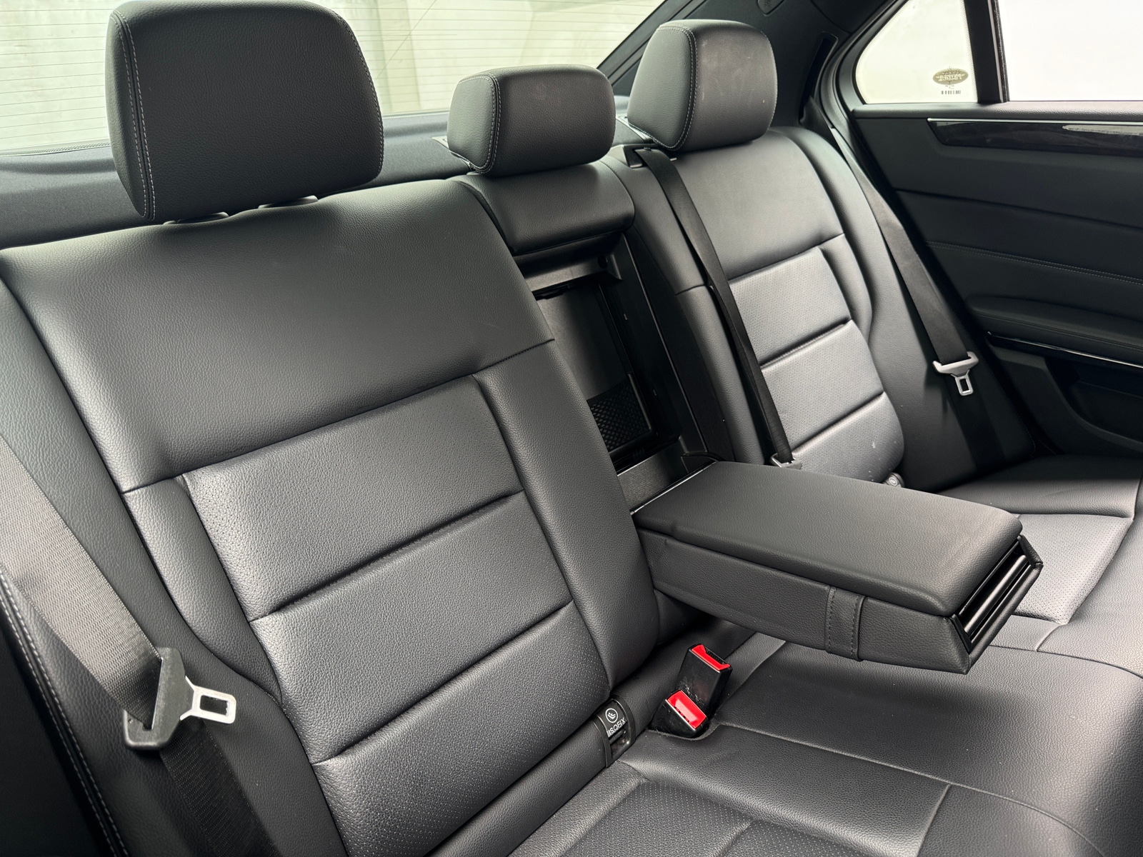 Thumbnail: 2016 Mercedes-Benz E-Class - 5