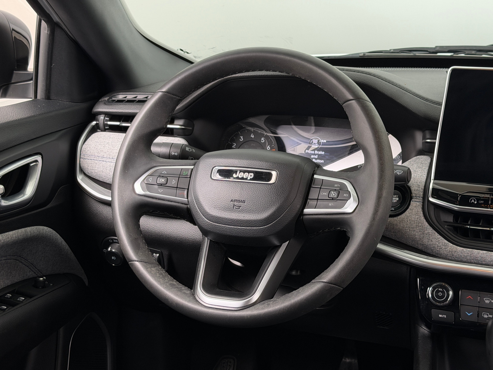 Thumbnail: 2023 Jeep Compass - 5