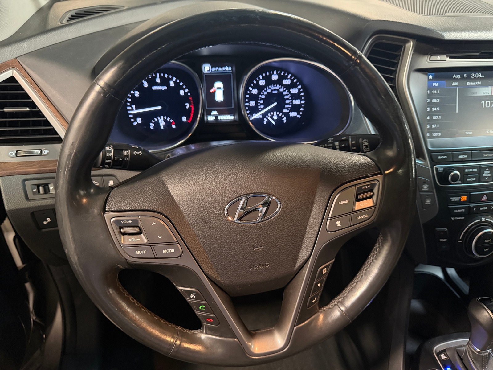 Thumbnail: 2018 Hyundai Santa Fe - 4
