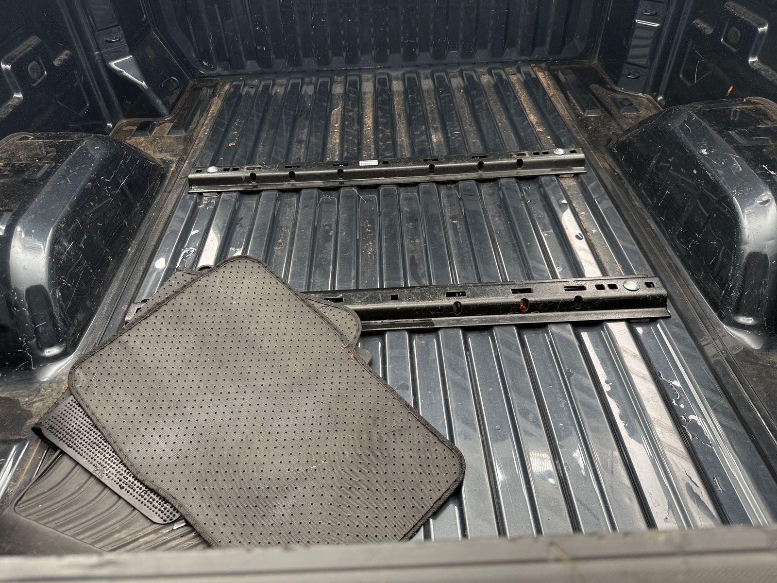 Thumbnail: 2020 Chevrolet Silverado 1500 - 7