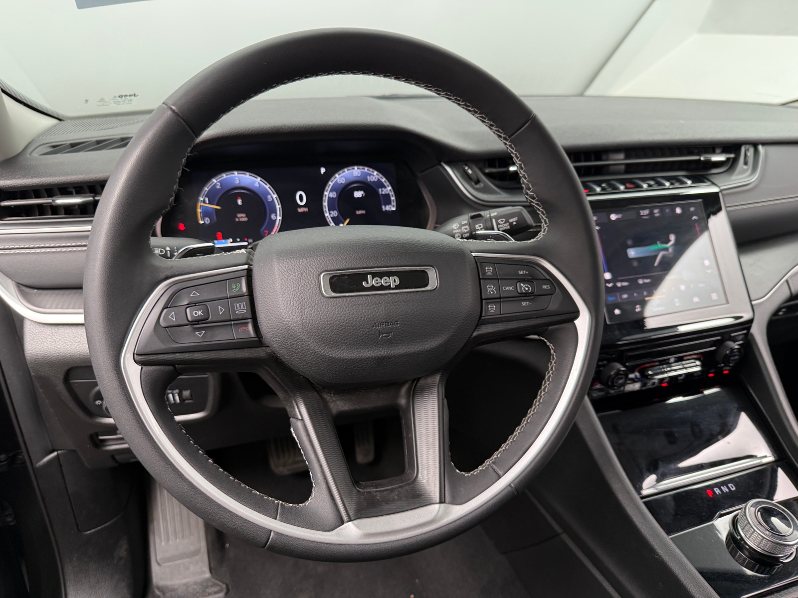 Thumbnail: 2023 Jeep Grand Cherokee - 5