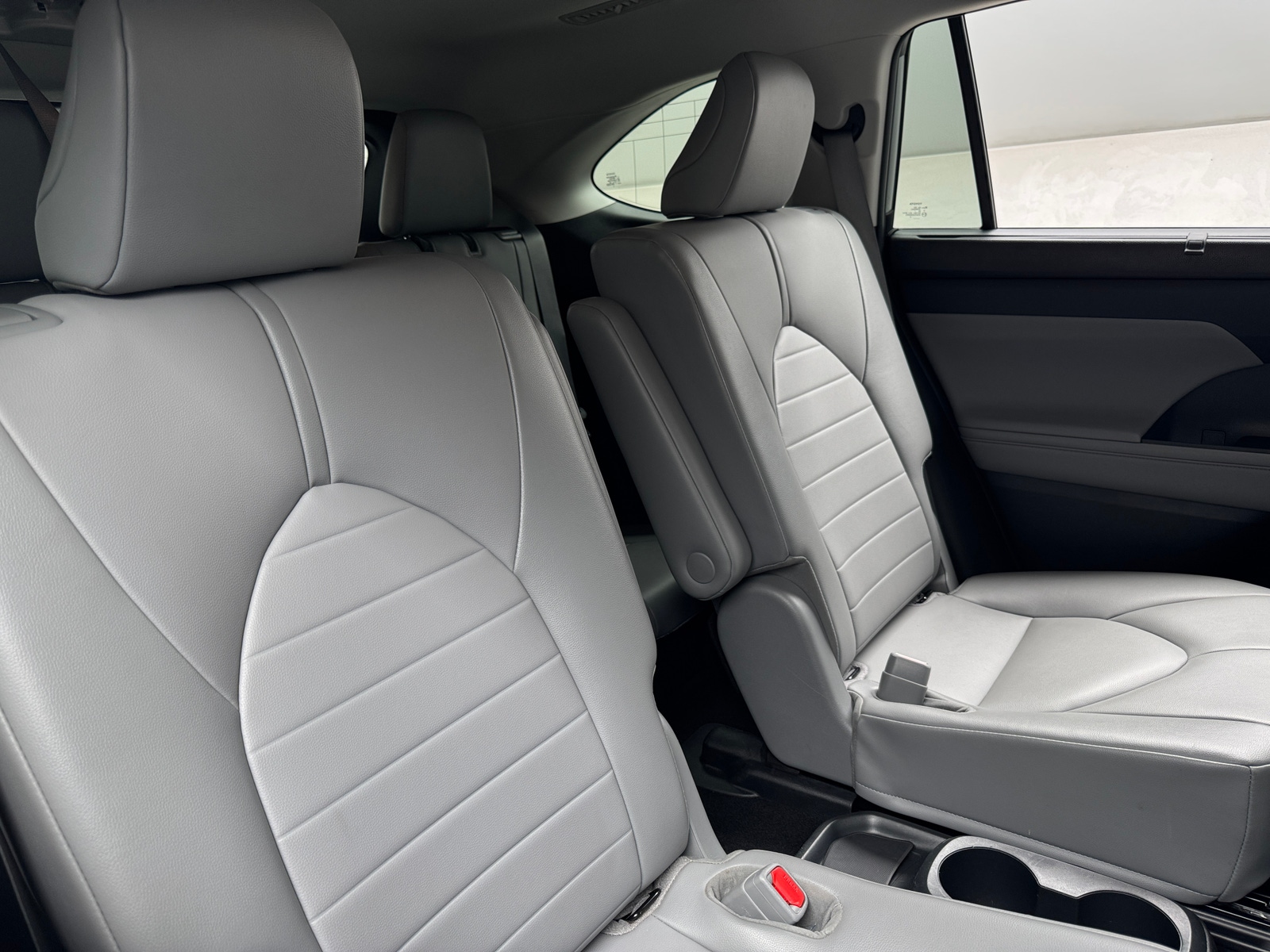 Thumbnail: 2021 Toyota Highlander - 5
