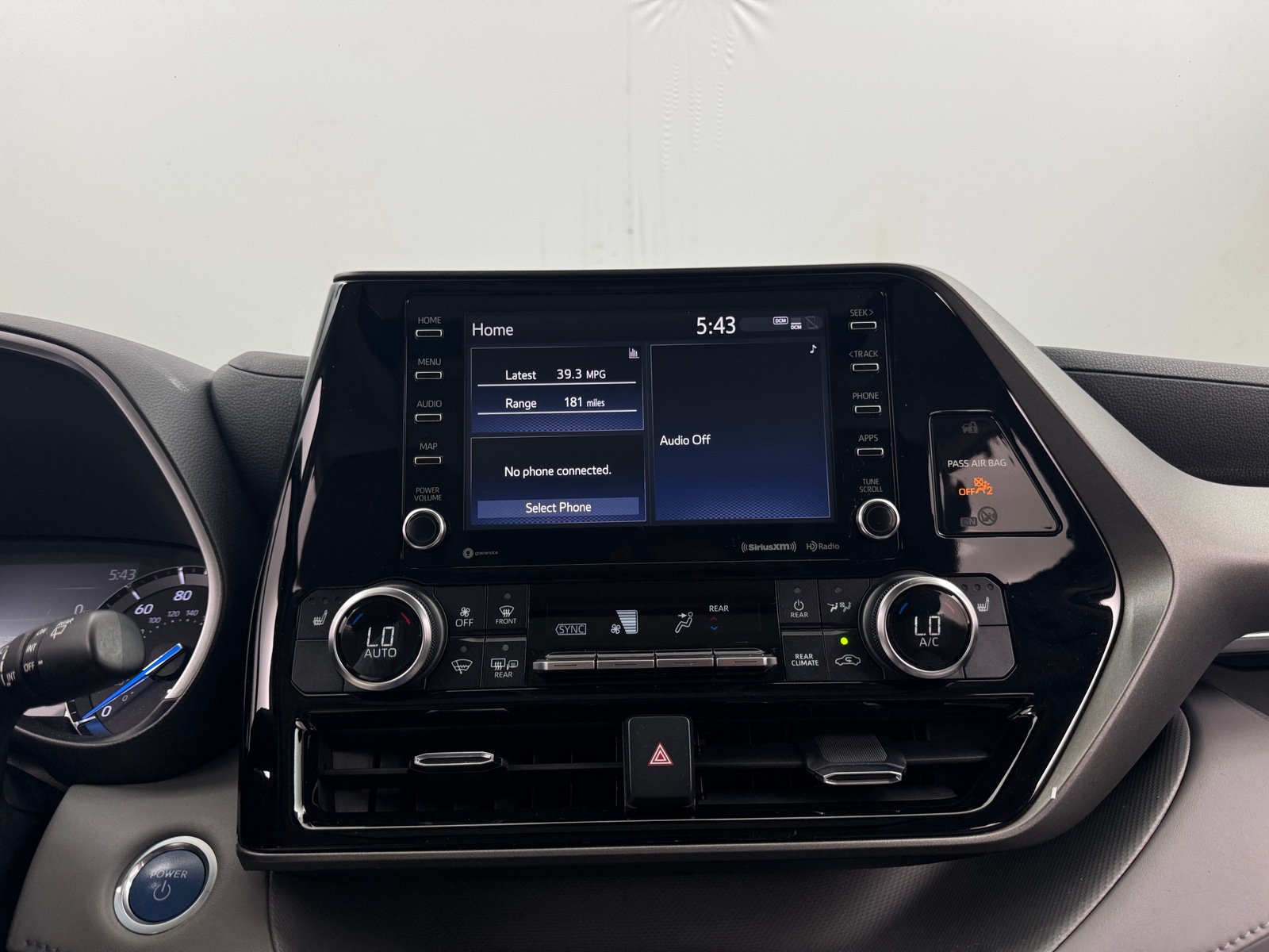 Thumbnail: 2021 Toyota Highlander - 3