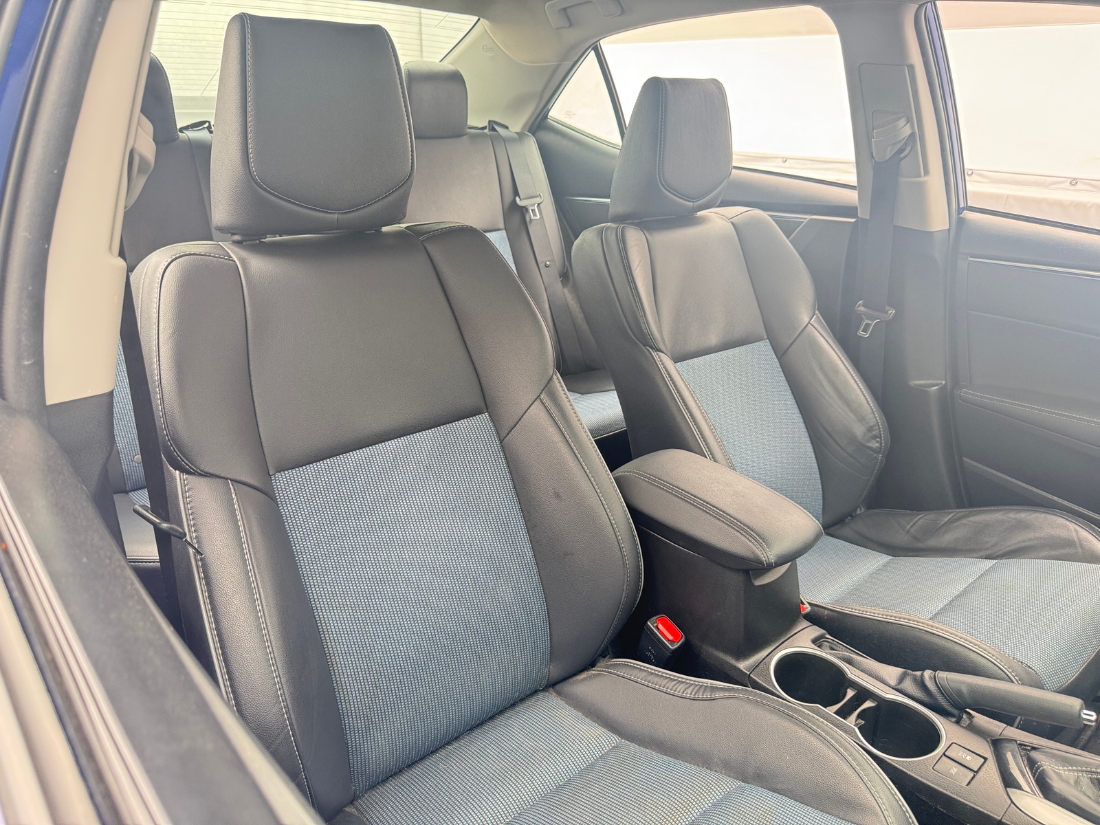 Thumbnail: 2016 Toyota Corolla - 2