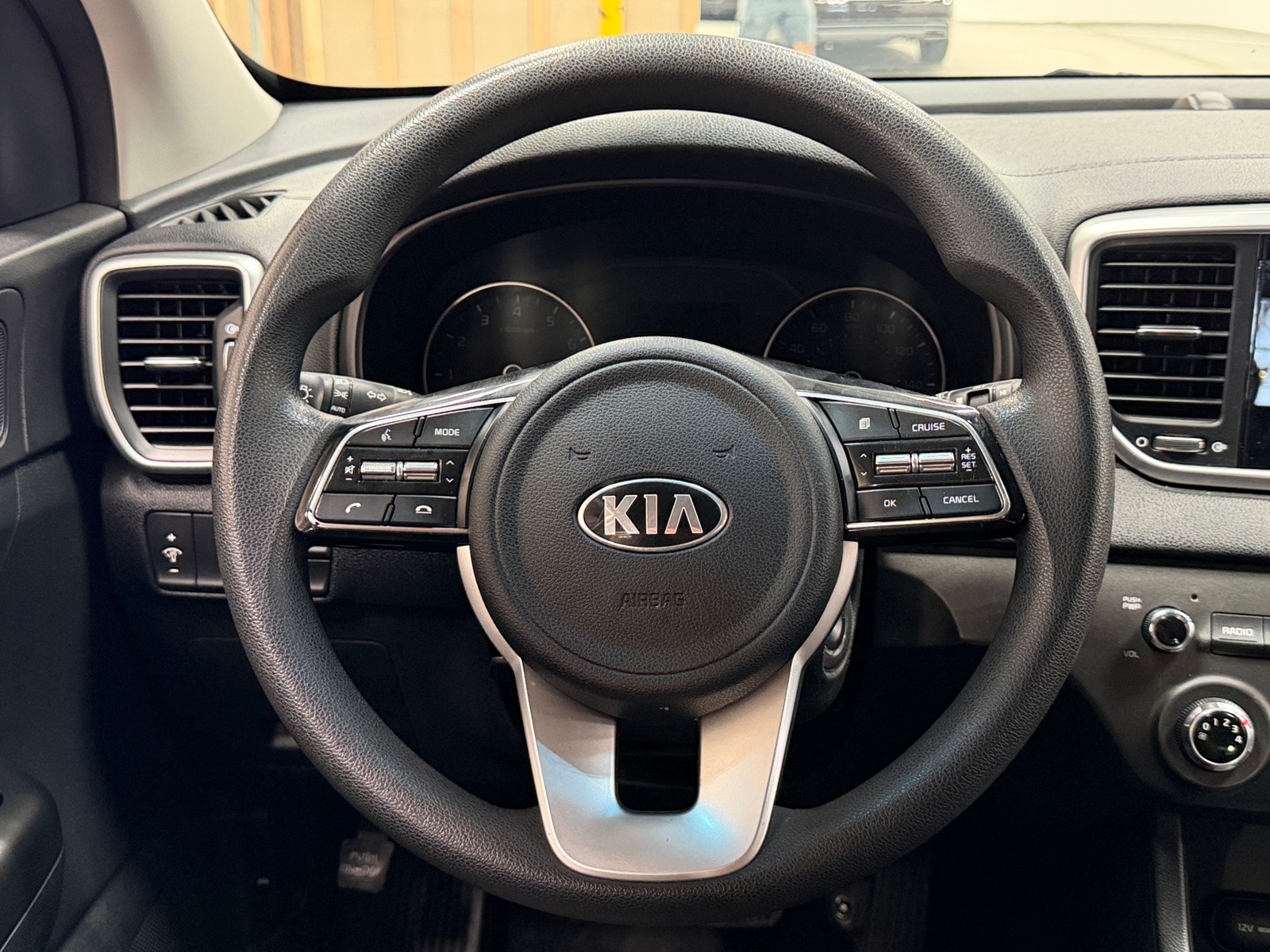Thumbnail: 2020 Kia Sportage - 5