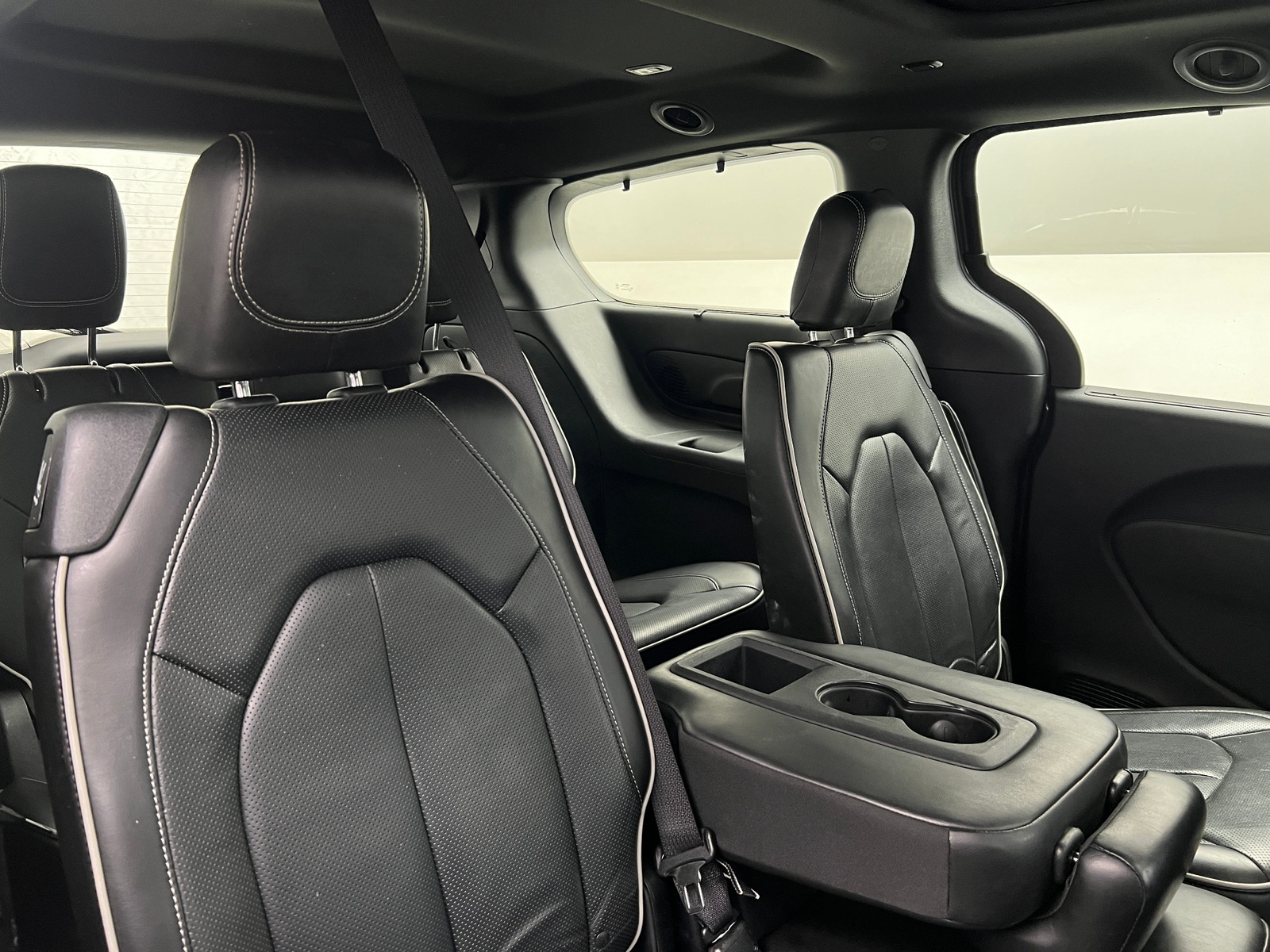 Thumbnail: 2020 Chrysler Pacifica - 5