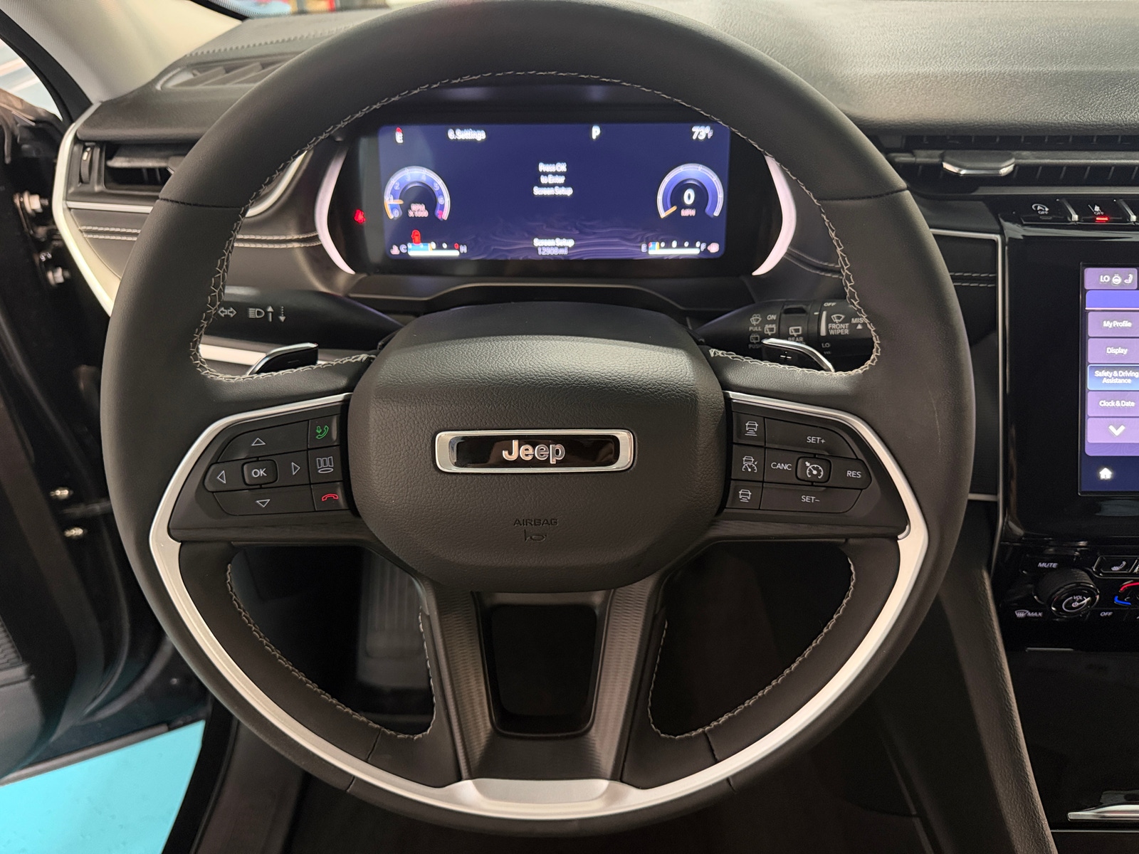 Thumbnail: 2023 Jeep Grand Cherokee - 5