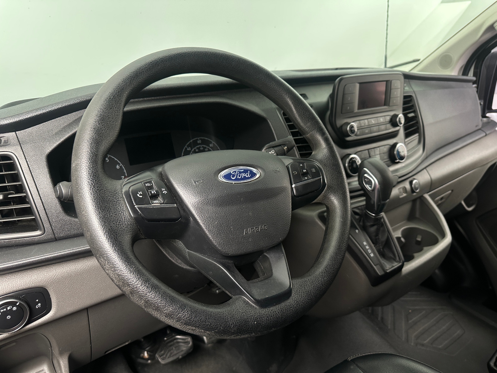 Thumbnail: 2020 Ford Transit Series - 5