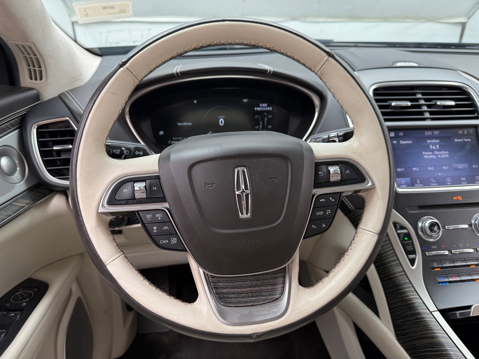 Thumbnail: 2020 Lincoln Nautilus - 4