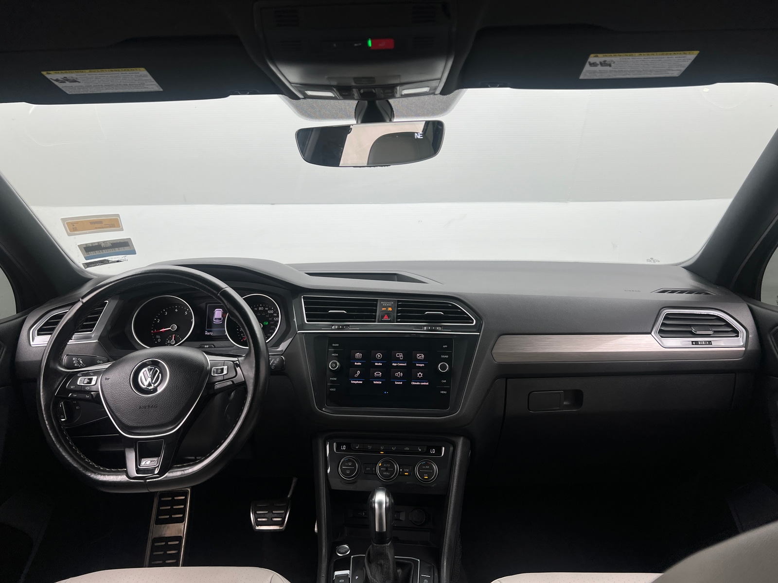 Thumbnail: 2020 Volkswagen Tiguan - 2