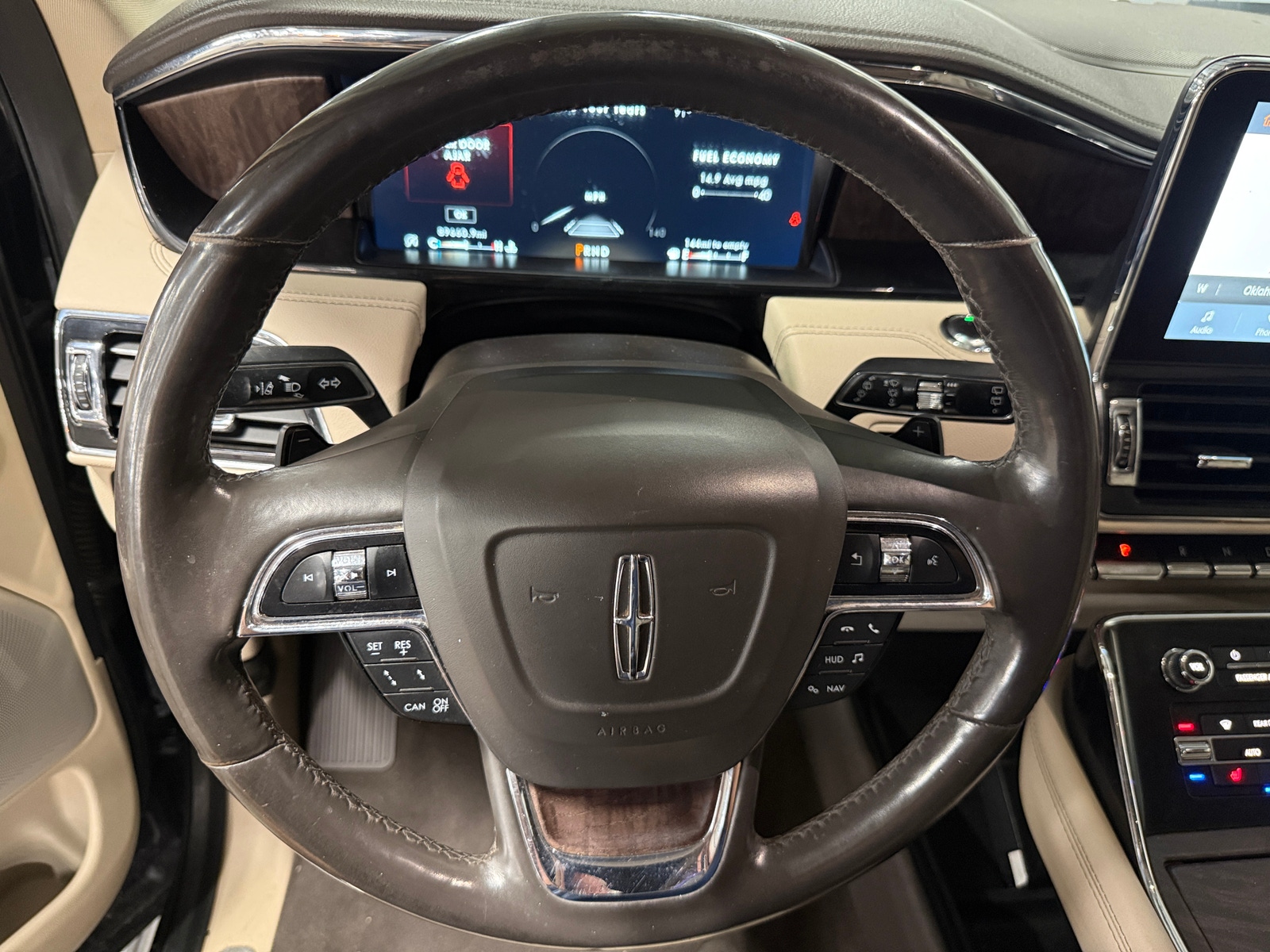 Thumbnail: 2021 Lincoln Navigator - 4