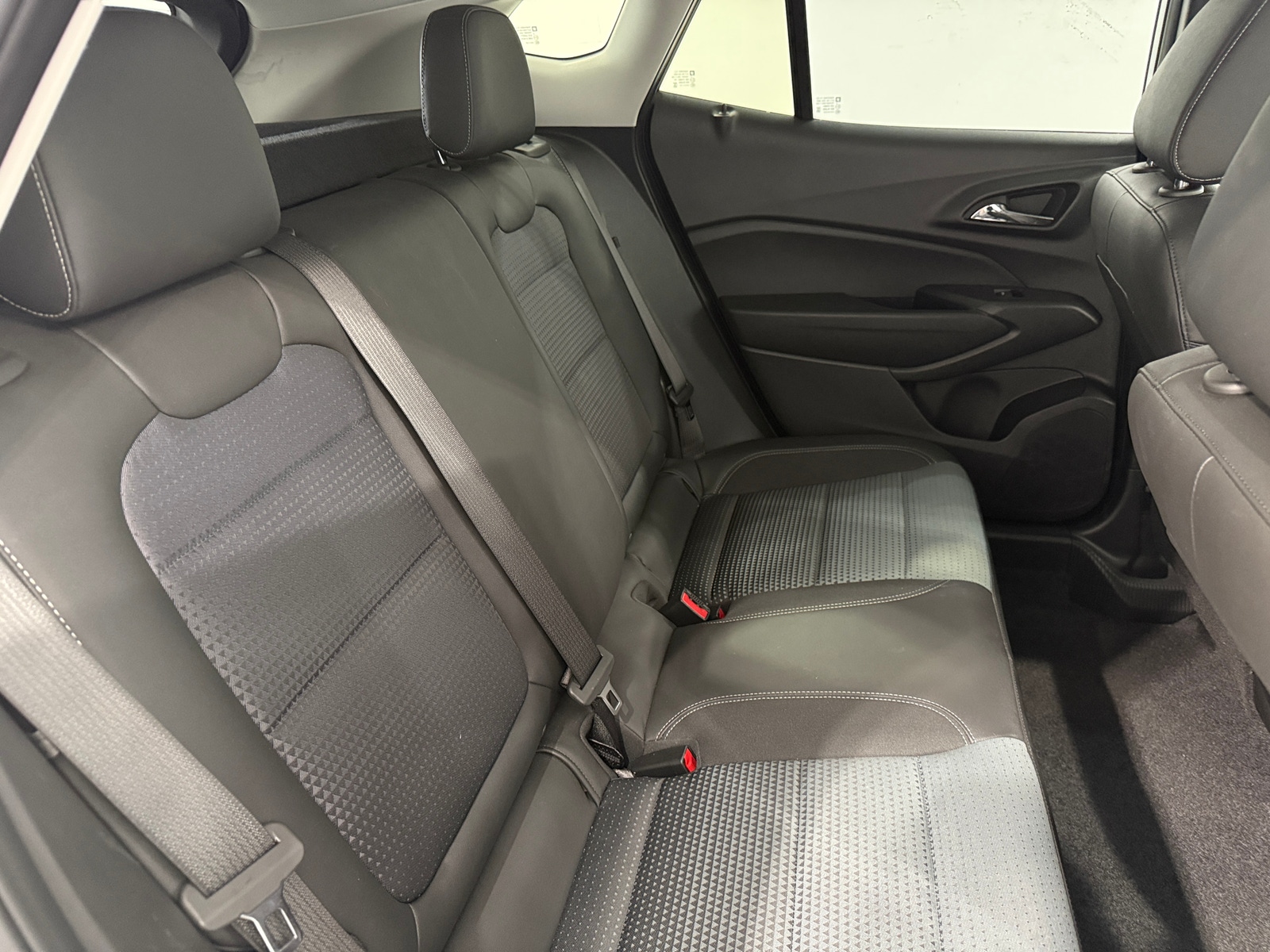 Thumbnail: 2025 Chevrolet Trax - 5